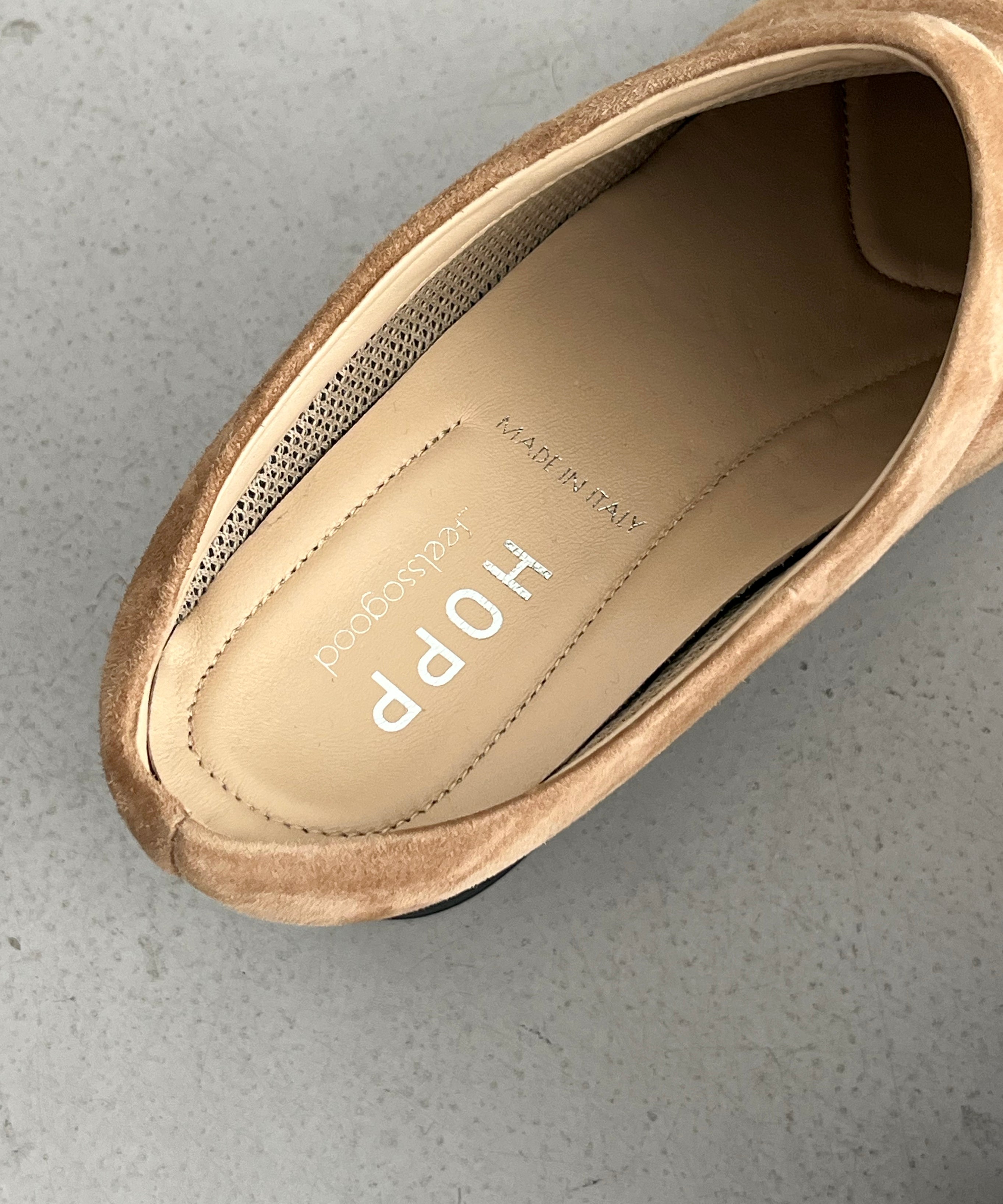 HOPP Collared mule "CARAMEL SUEDE"