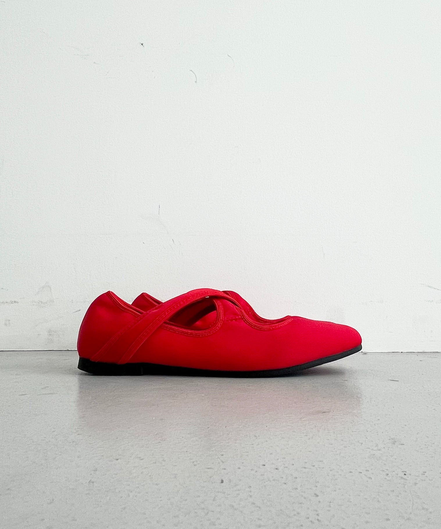 HOPP X ballet "CHERRY STRETCH"