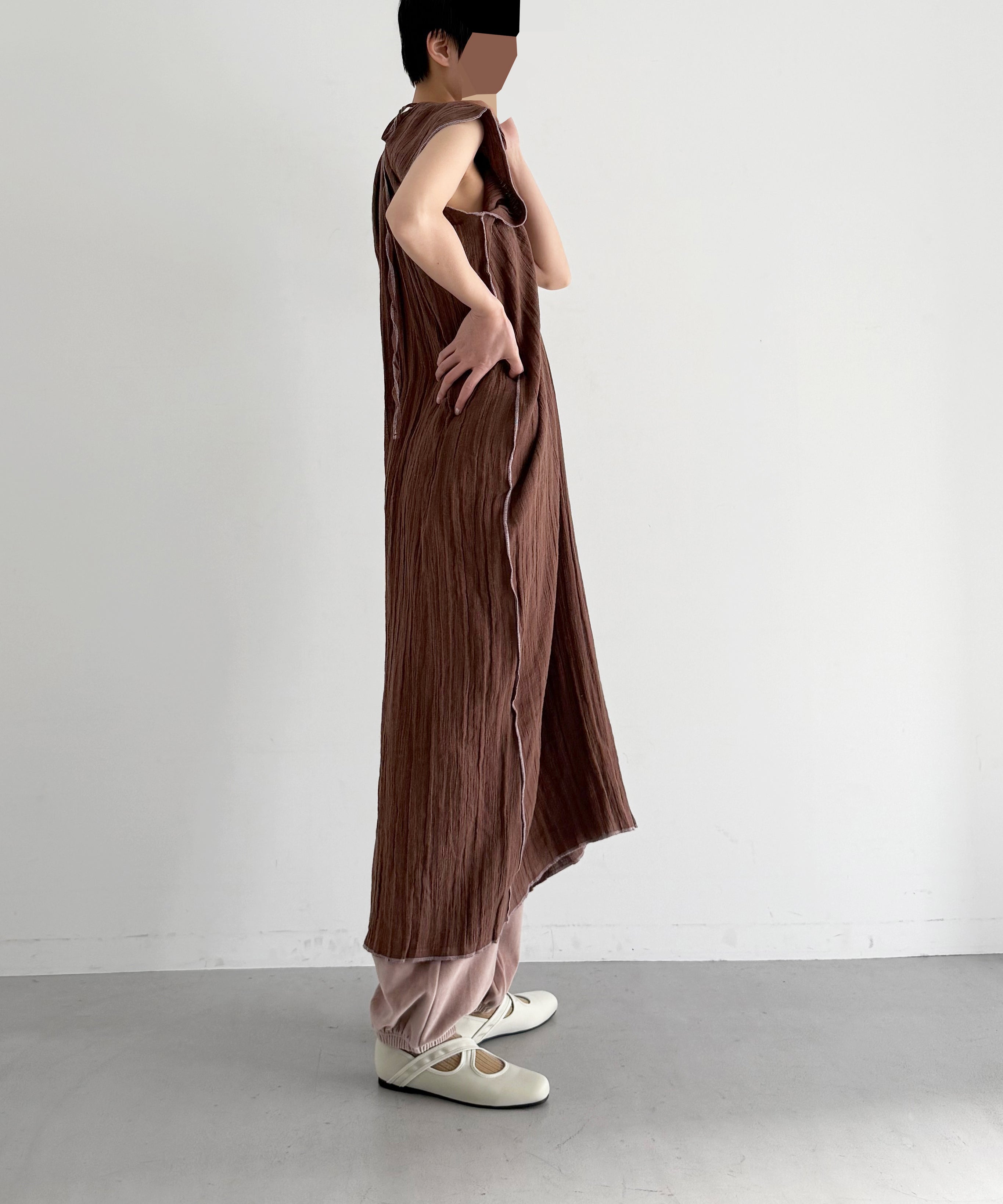 Baserange Max dress "LOAMBROWN"