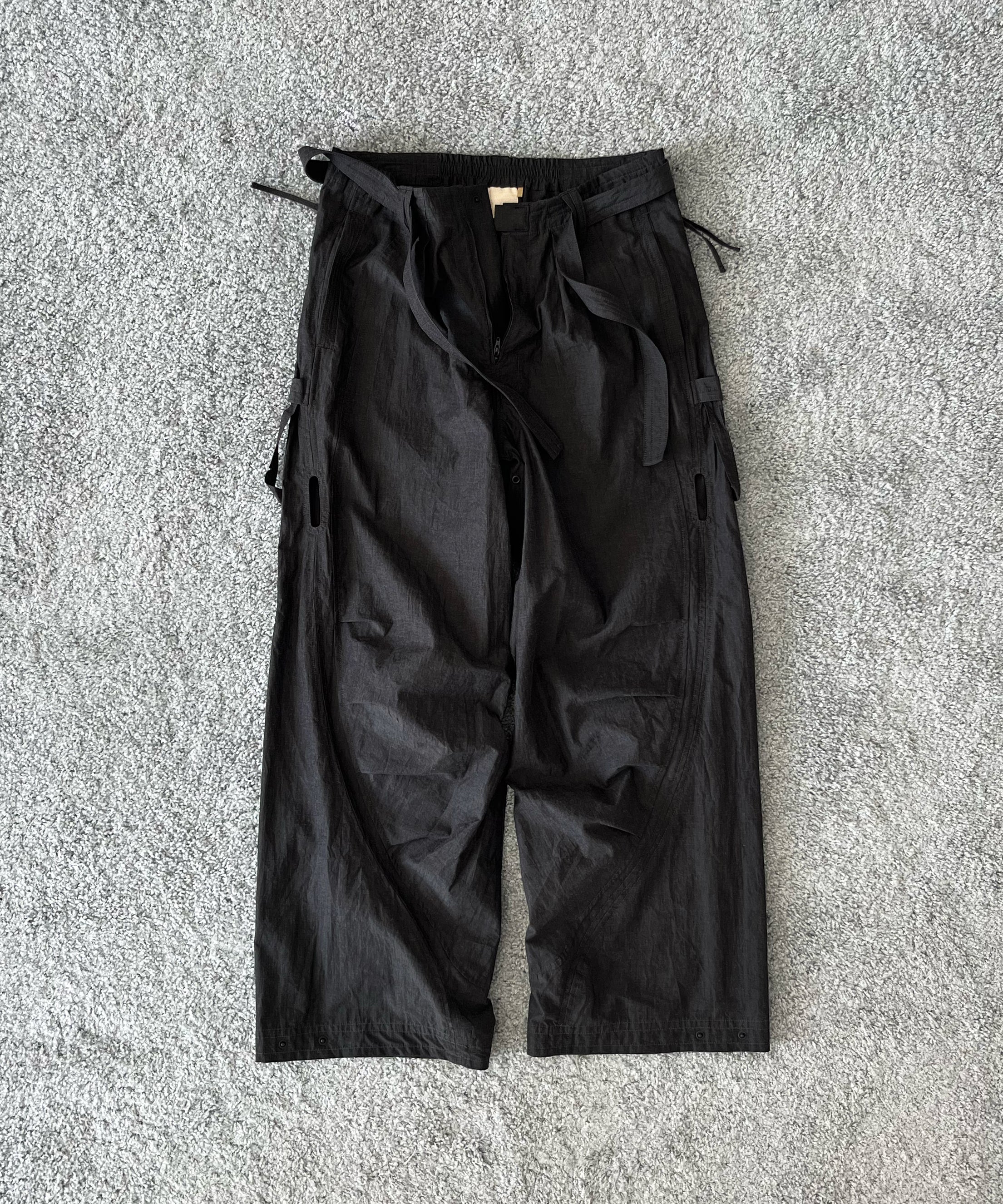 JIAN YE  Basic unit 02 "BLACK"