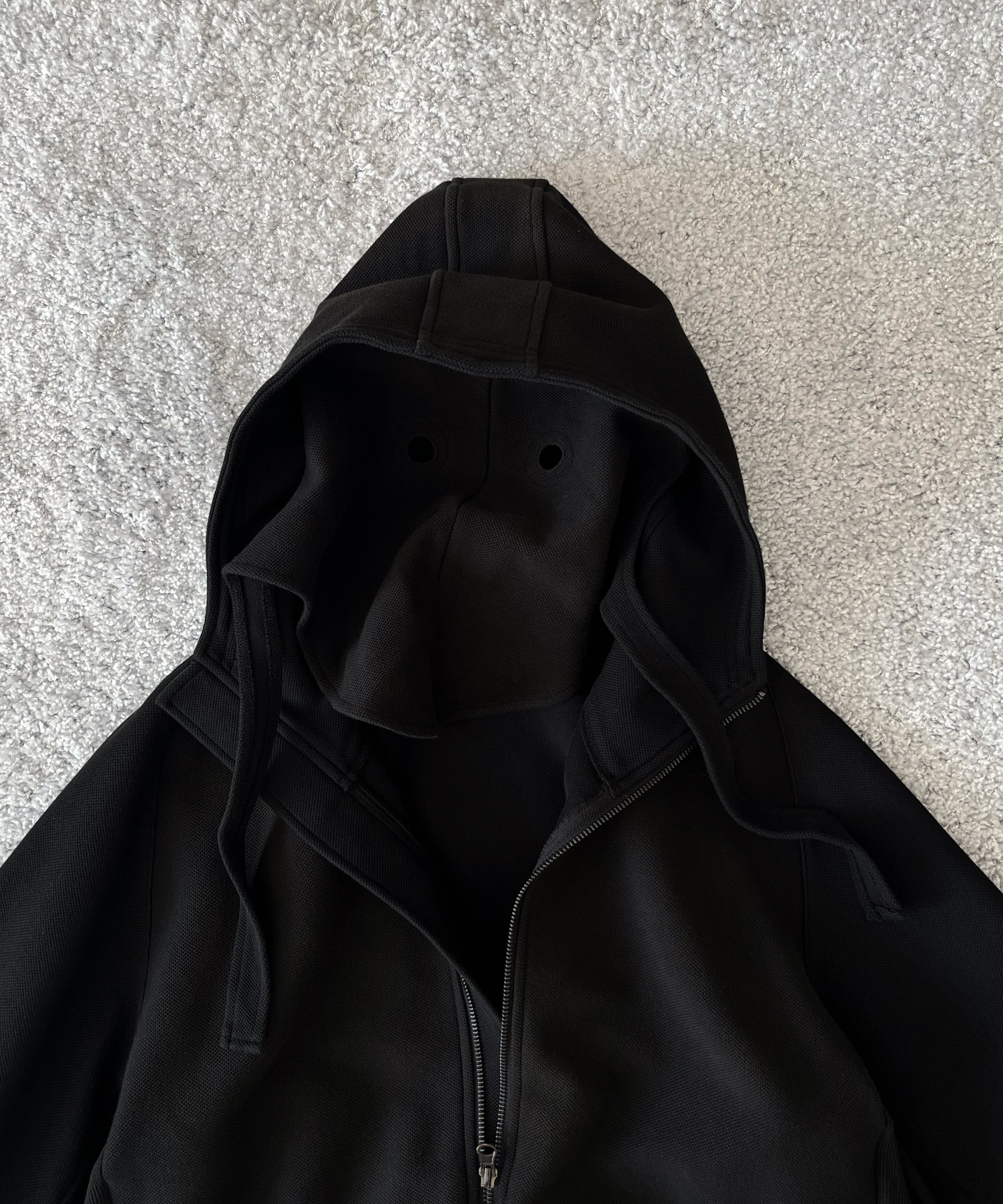 JIAN YE Guai mask hood "BLACK"