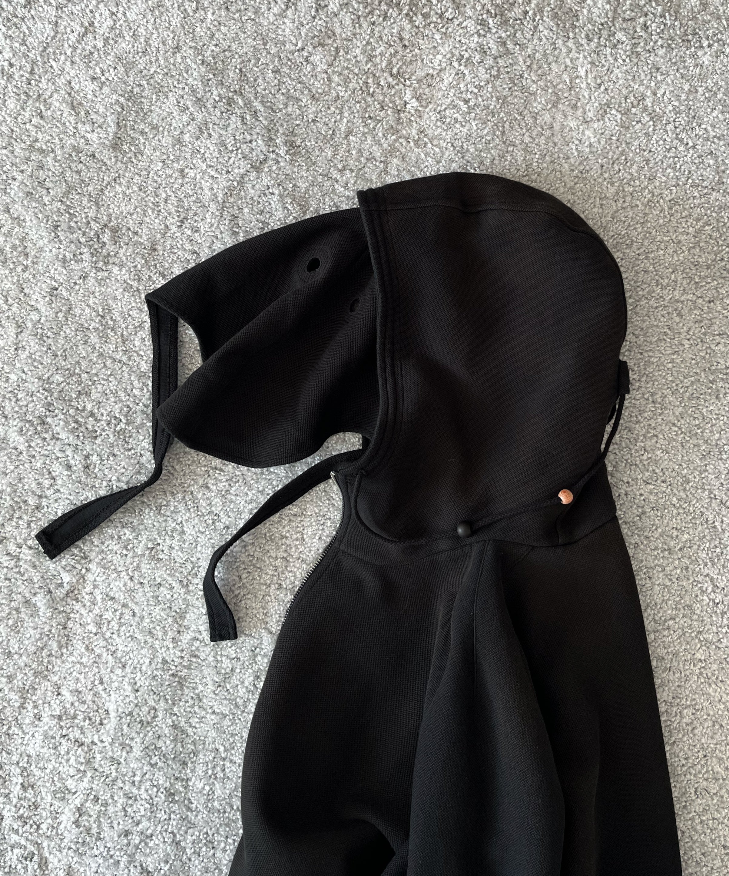 JIAN YE Guai mask hood "BLACK"