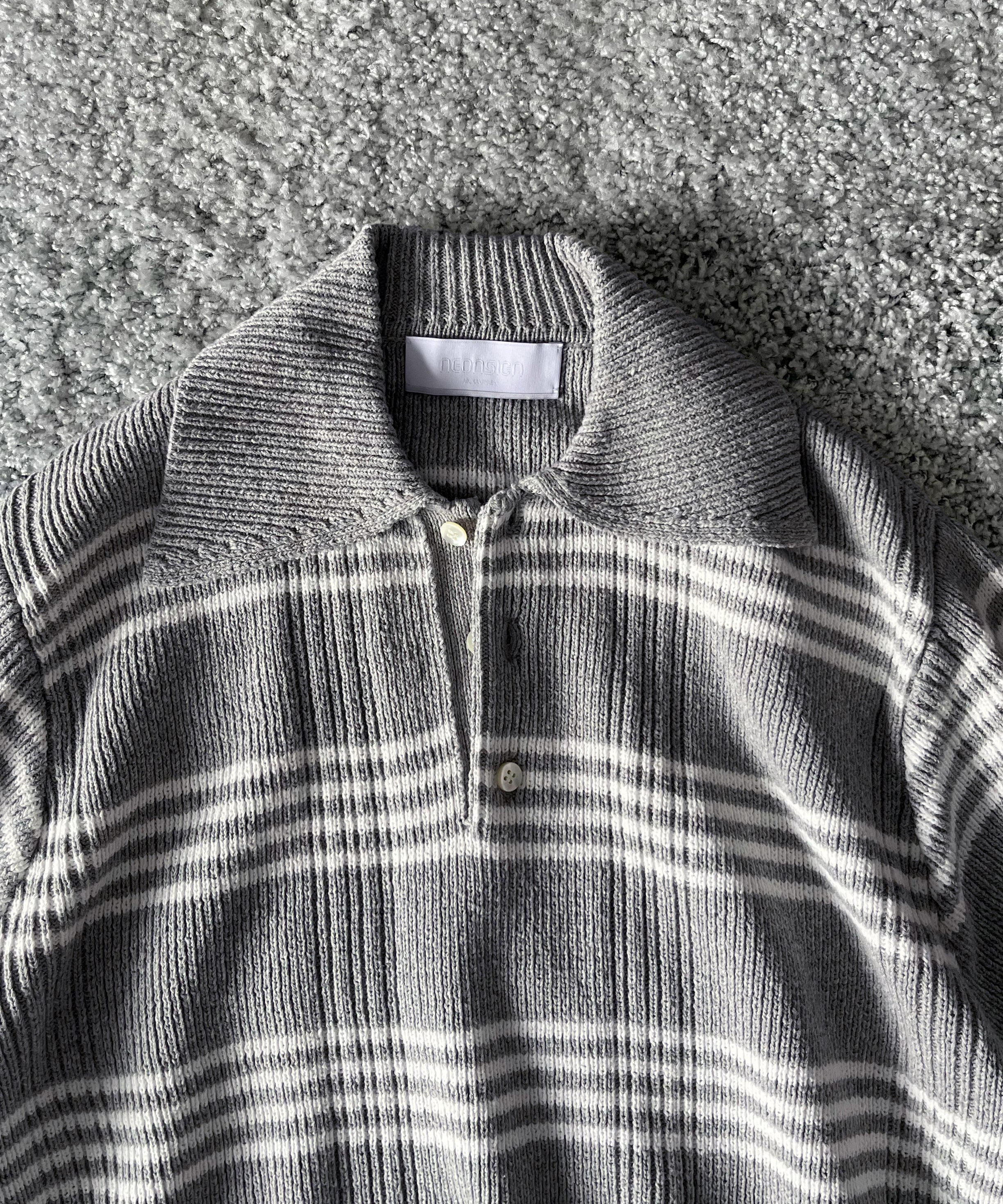 NEONSIGN Drop needle polo (hs) "TGR / WHT"