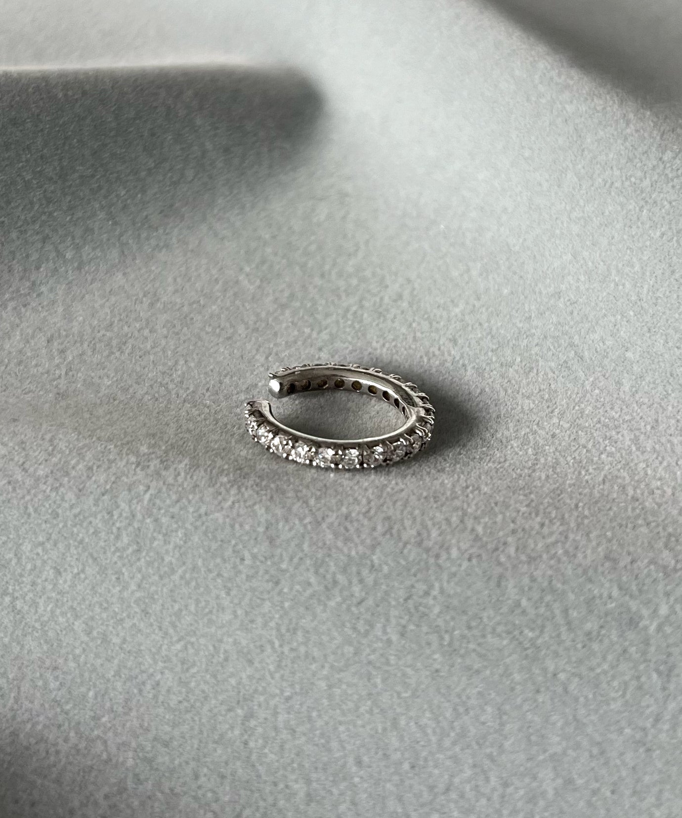 SHRINE Basic ear cuff w/stone "SILVER/CLEAR"