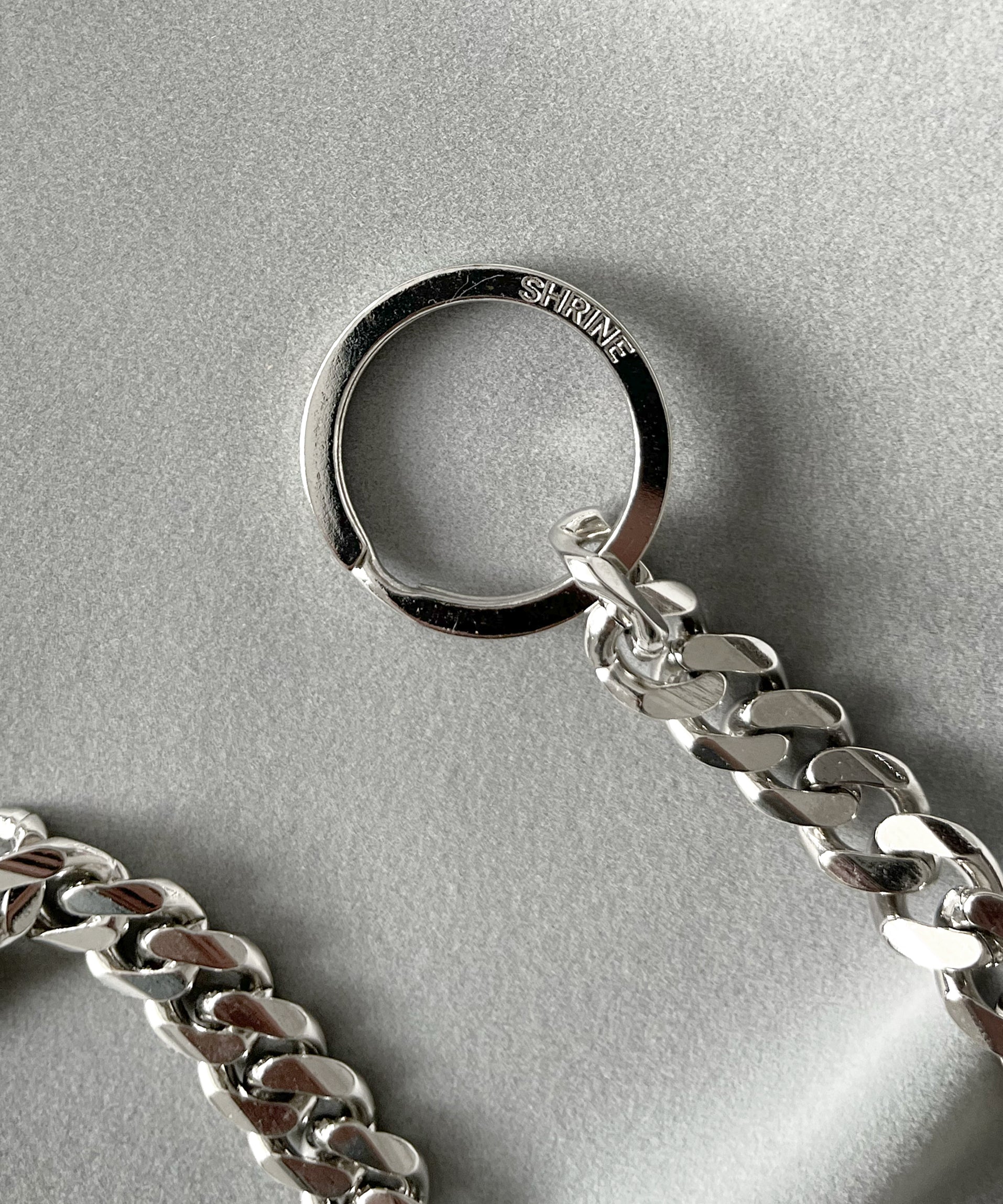 SHRINE【シュライン】basic wallet chain 