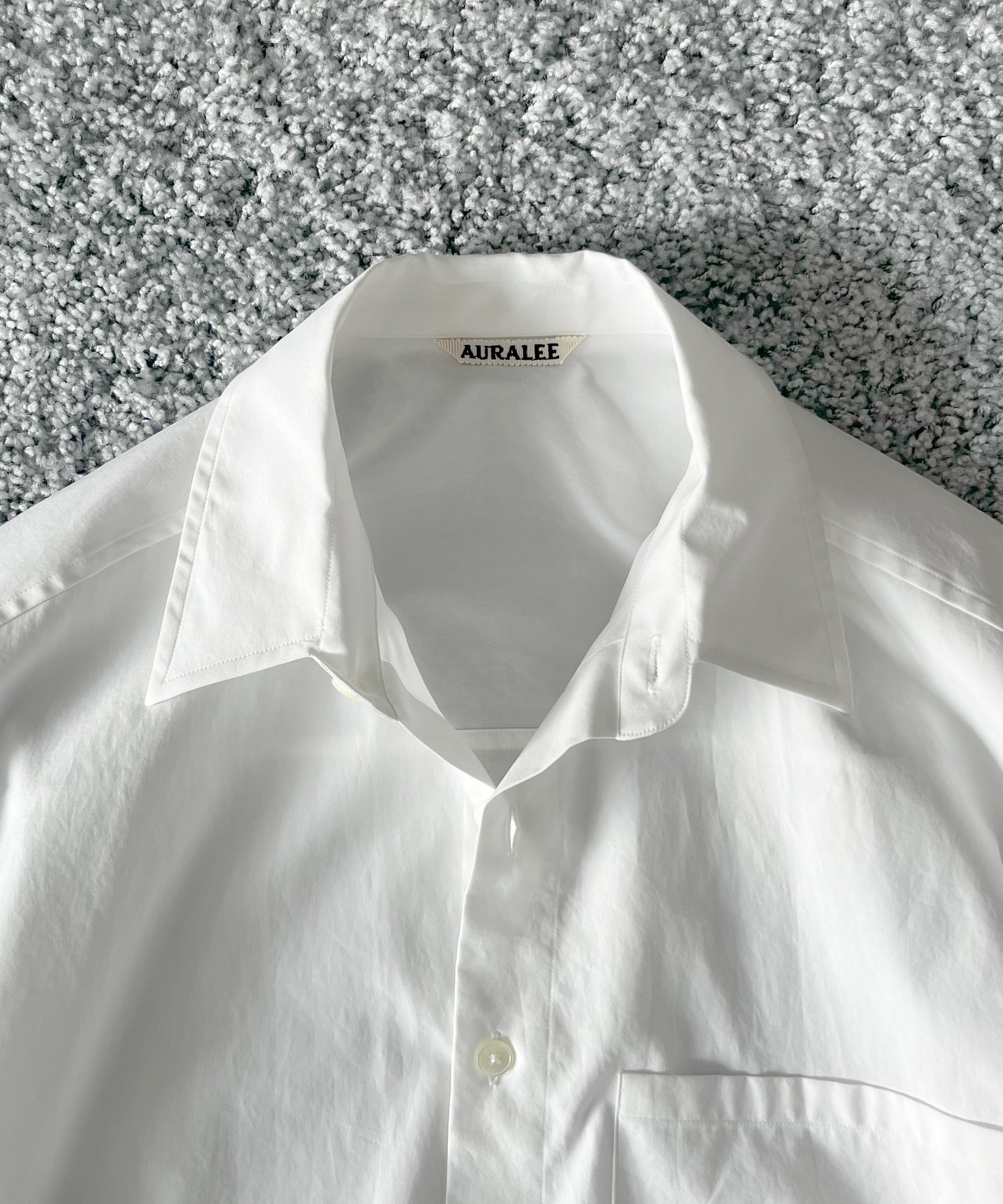 AURALEE Washed finx twill big half sleeved shirt "WHITE"