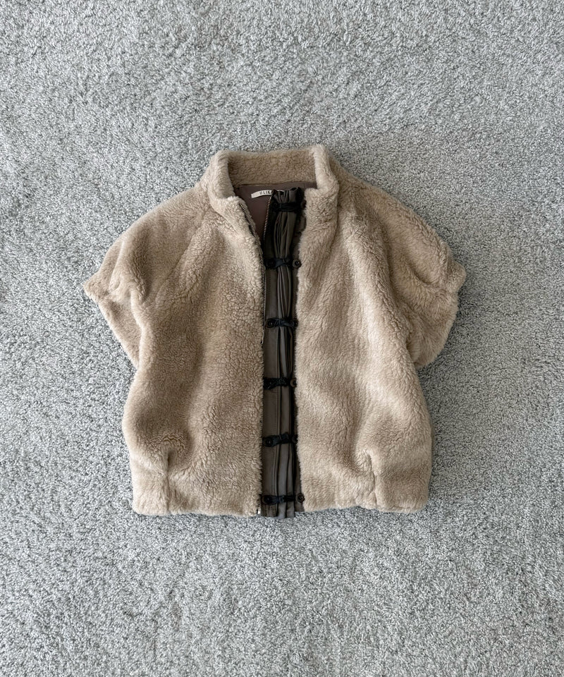 ULIKASANCTUS Puff sleeve fur jacket "BEIGE"