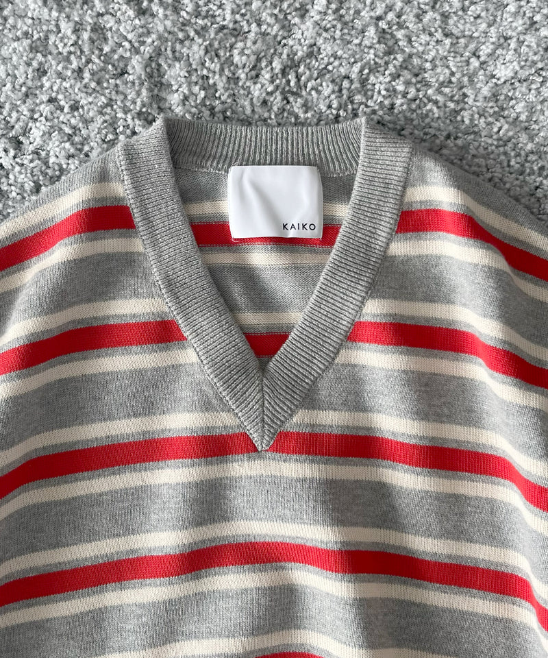 KAIKO Border v neck sweater "FIGURE1"