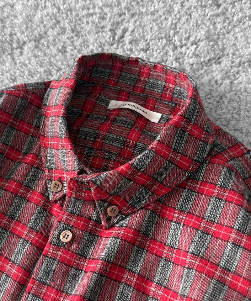 Gimaguas Jeremy shirt checks “RED”