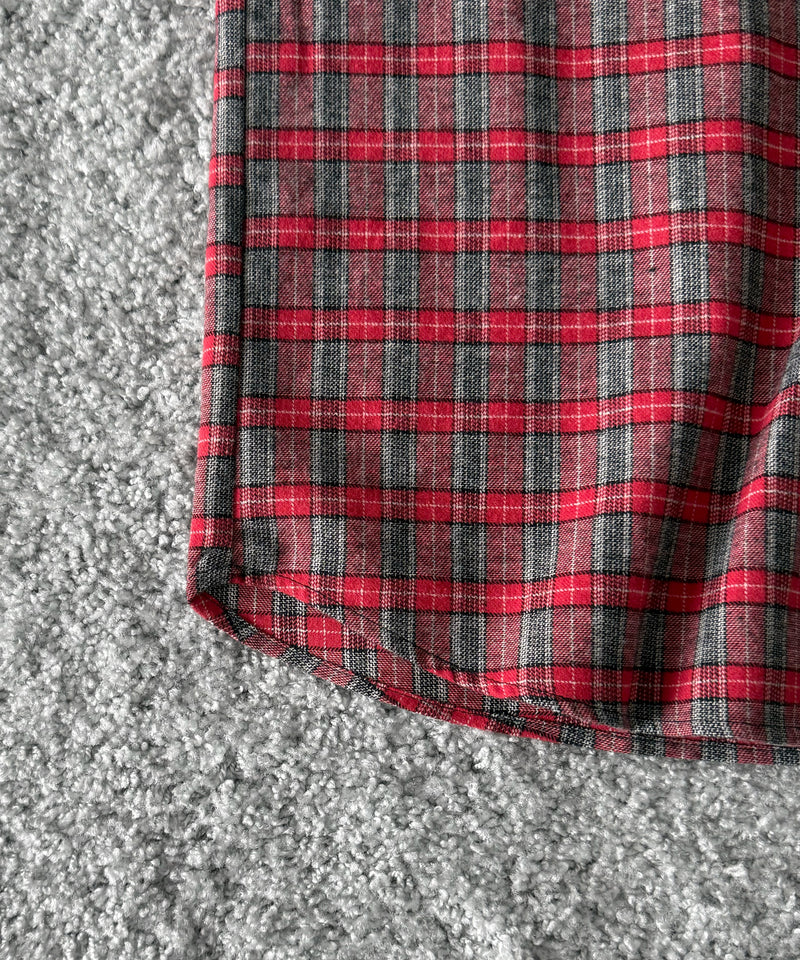 Gimaguas Jeremy shirt checks “RED”