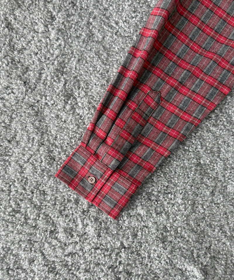 Gimaguas Jeremy shirt checks “RED”