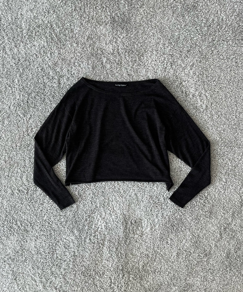 Fax Copy Express Afternoon stretch air off-shoulder top "DARK GREY"