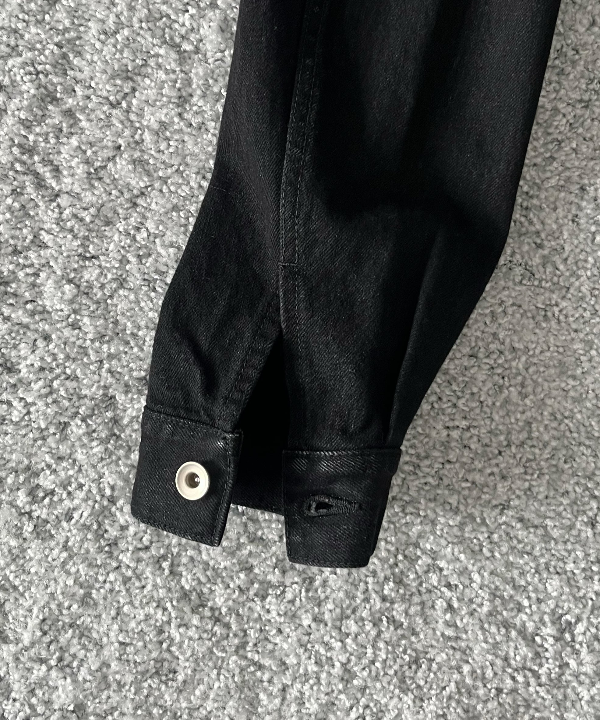 ensou. Erased jean jacket-washed "A.BLACK"