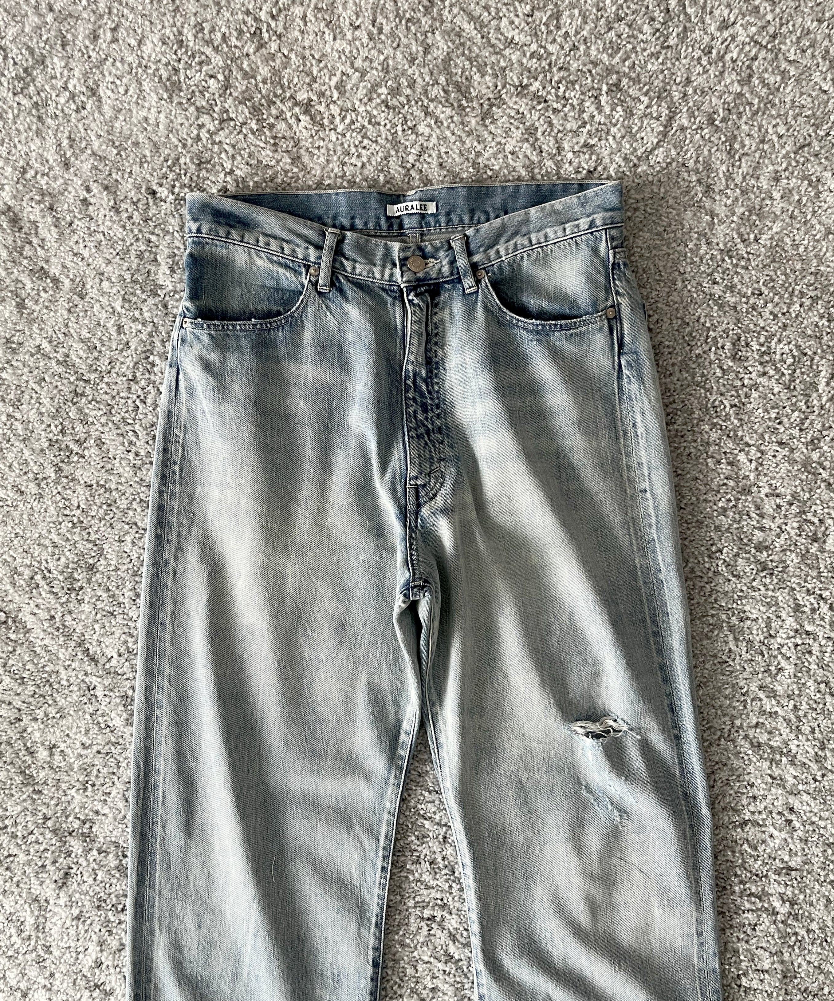 AURALEE Faded selvedge light denim pants "LIGHT INDIGO"