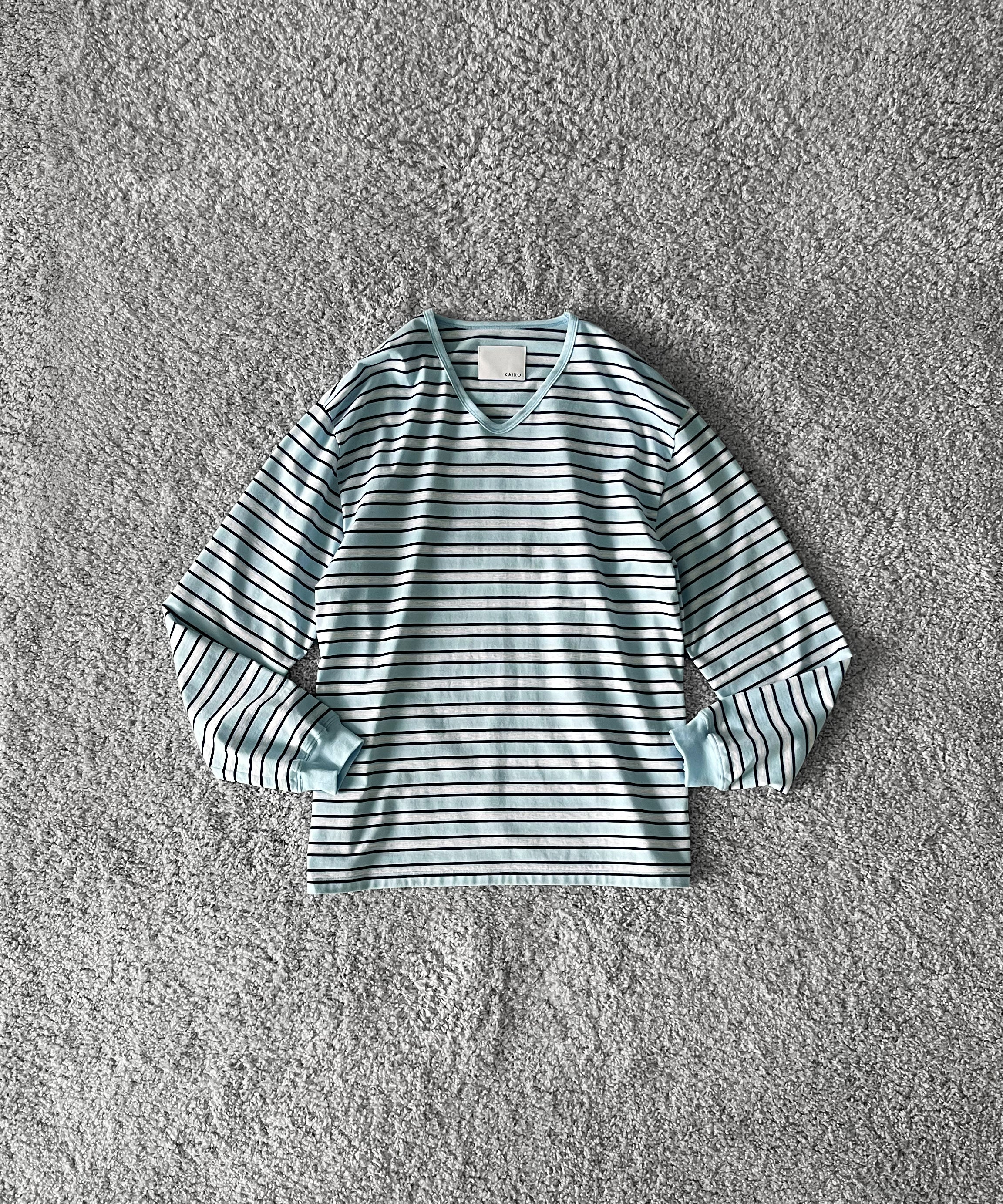 KAIKO V neck border l/s t-shirt “FIGURE”