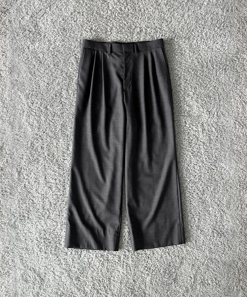 DEVINUSAGE Loose slacks "BLACK"