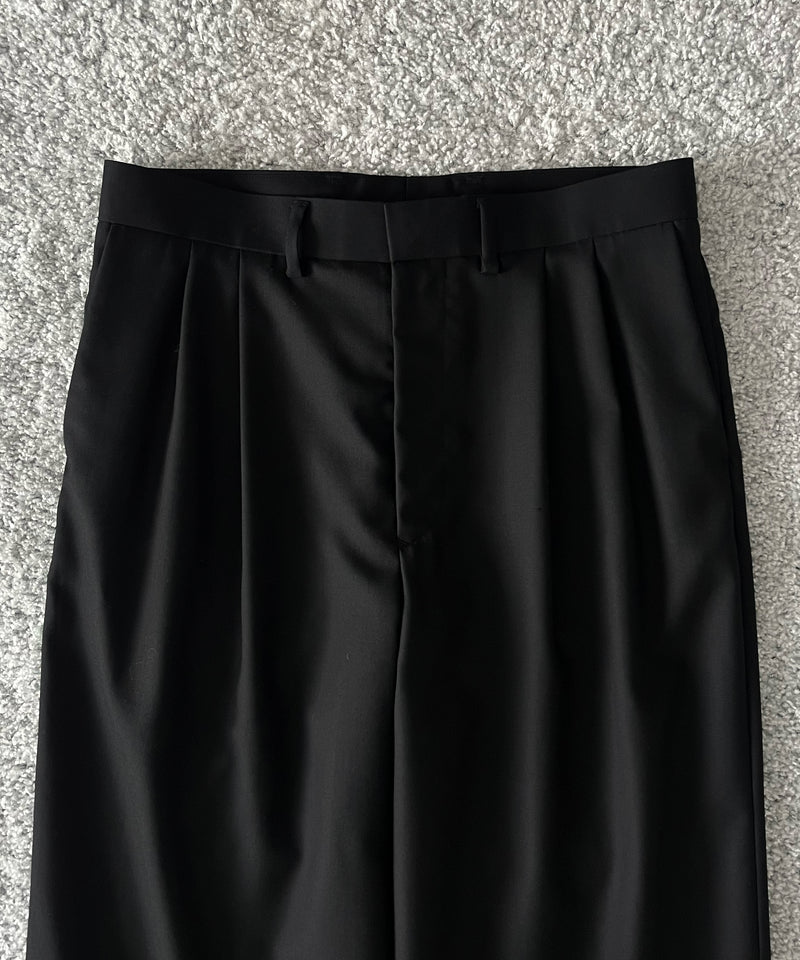 DEVINUSAGE Loose slacks "BLACK"