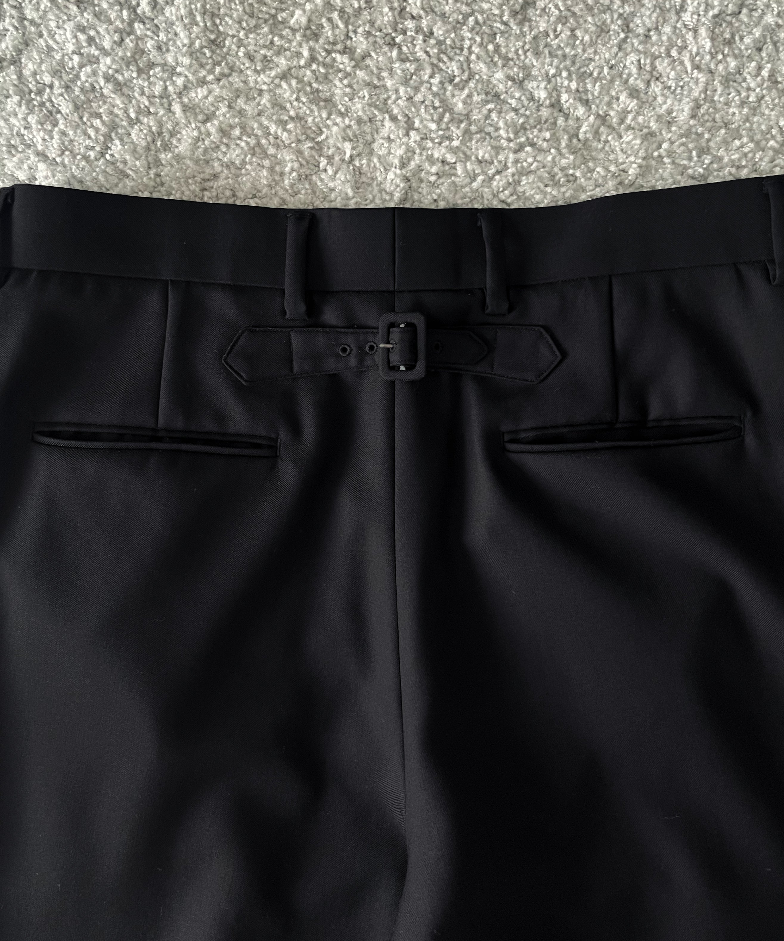DEVINUSAGE Loose slacks "BLACK"