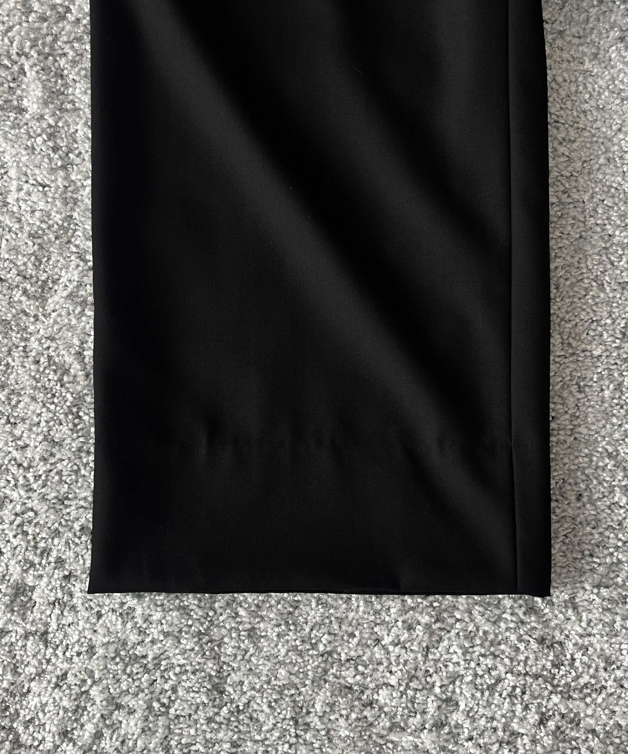 DEVINUSAGE Loose slacks "BLACK"