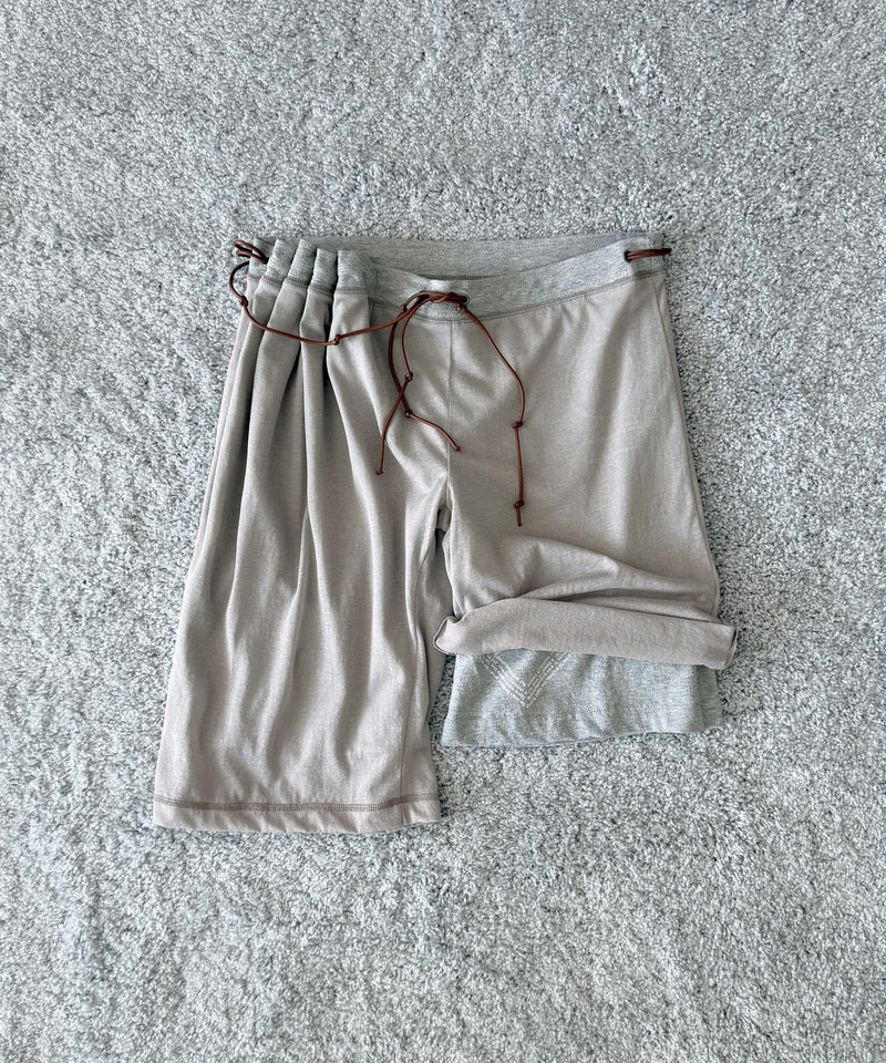 ULIKASANCTUS Curtain half pants "WHITE"
