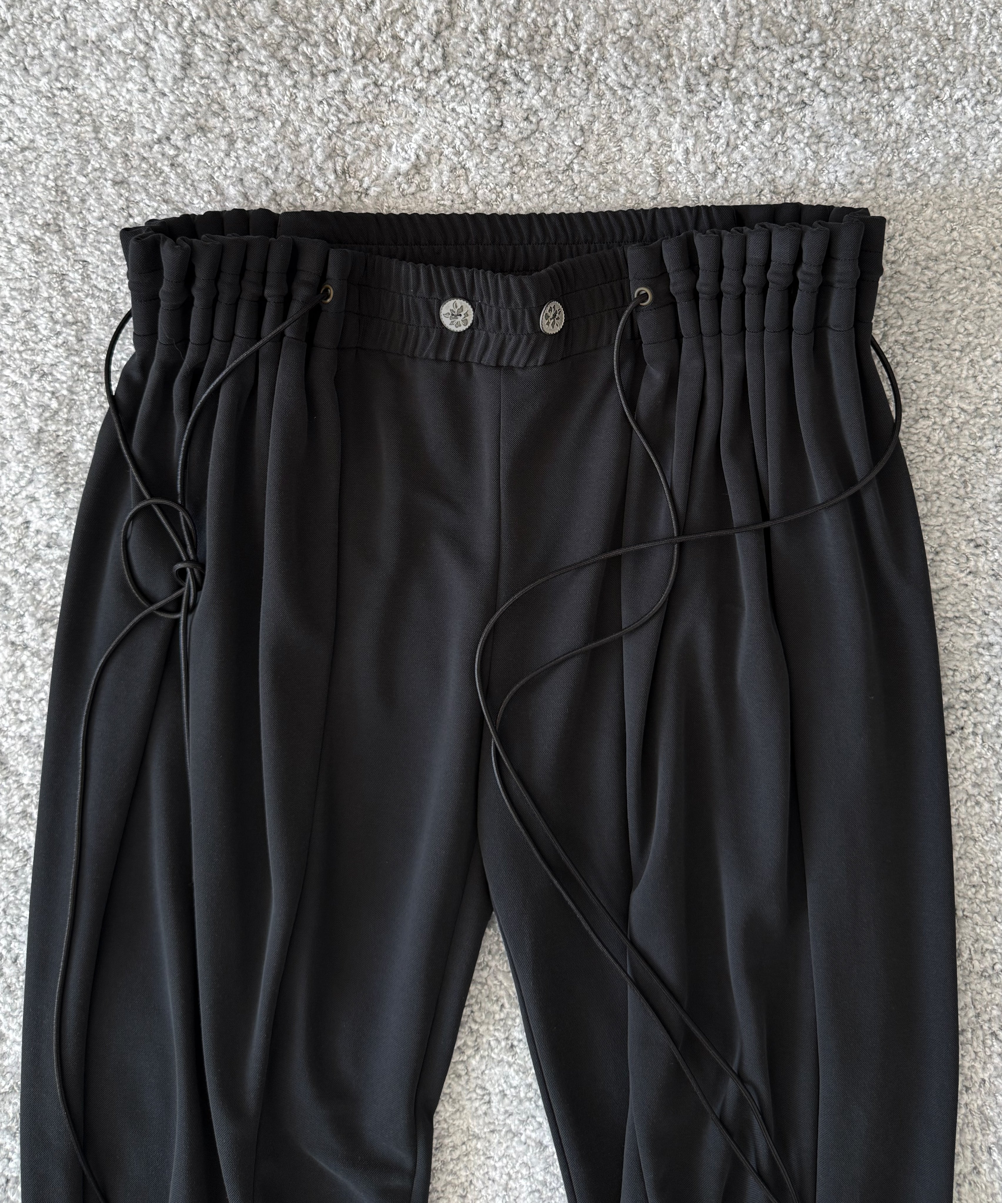 ULIKASANCTUS Curtain jogger pants "WASHED BLACK"