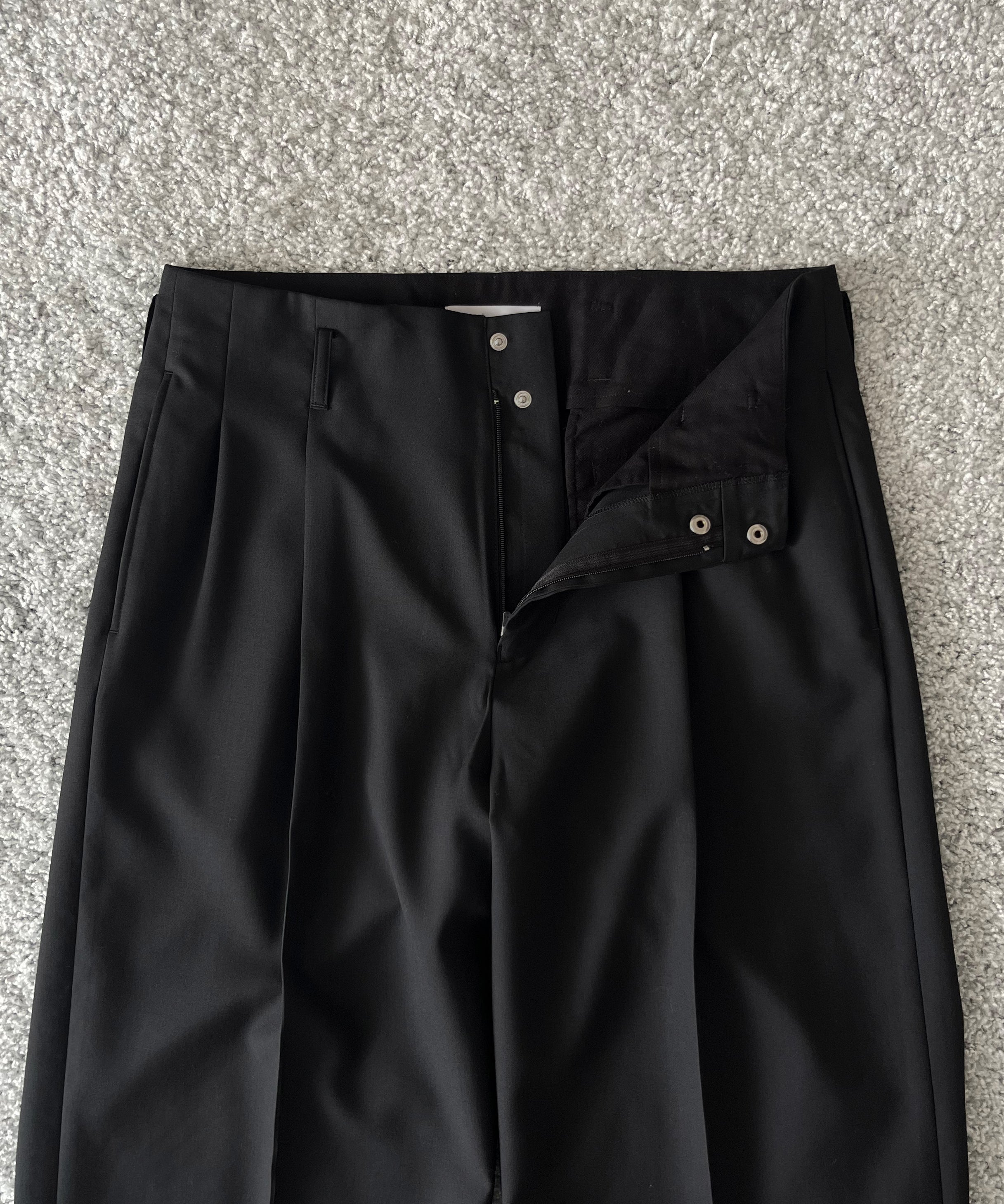 KAIKO Wool wide slacks "BLACK"