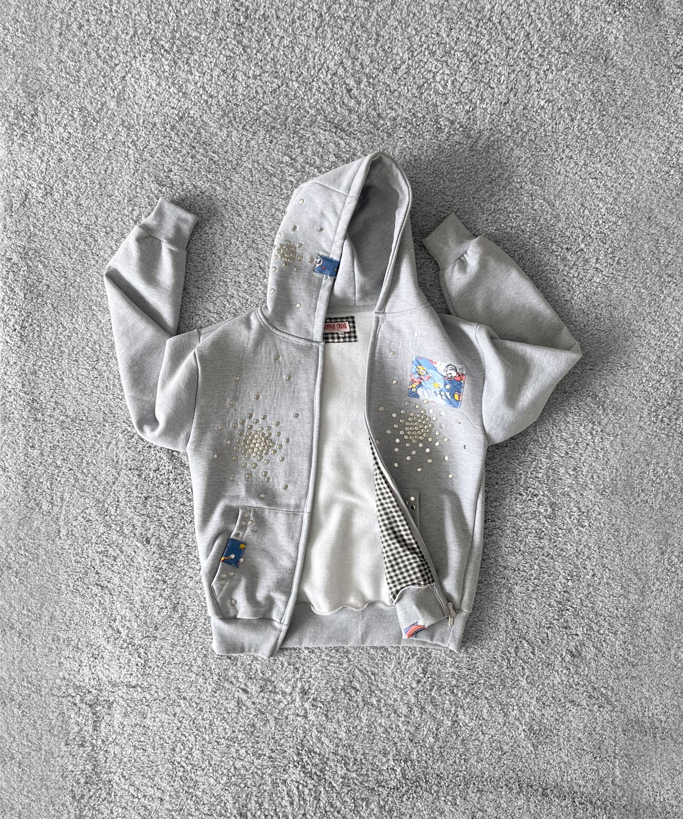 HANNAH CREAK Studded hoodie double zip "GRAY"