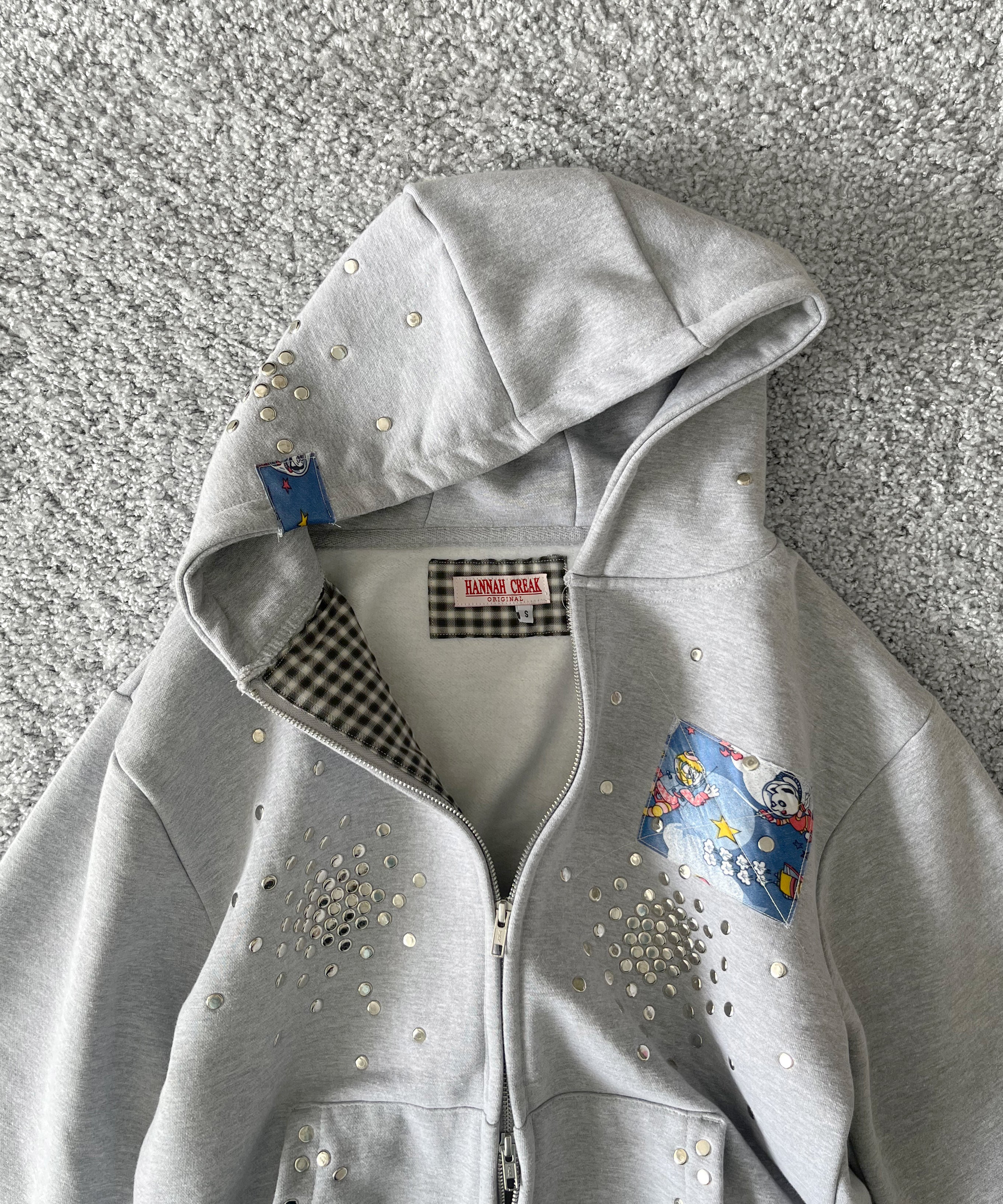 HANNAH CREAK Studded hoodie double zip "GRAY"