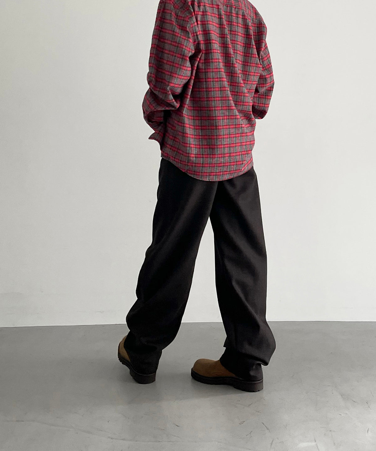 sefr Nasedo trouser "DARK BROWN"
