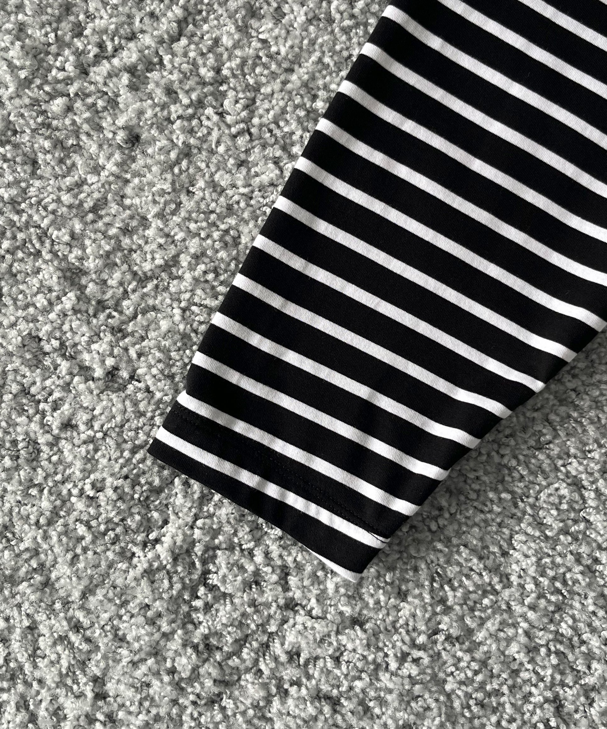 VOAAOV Border L/S Tee "BLACK / WHITE"