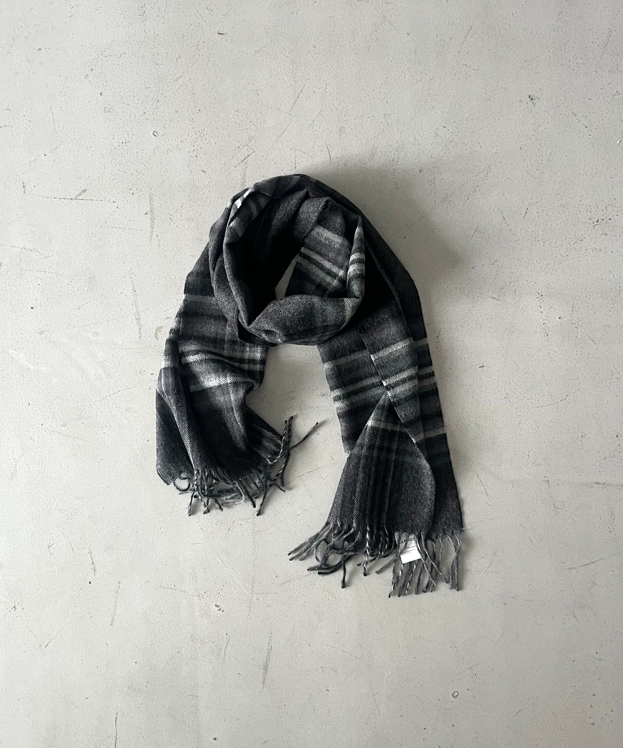 The Inoue Brothers Brushed scarf check "CHECKED GREY"