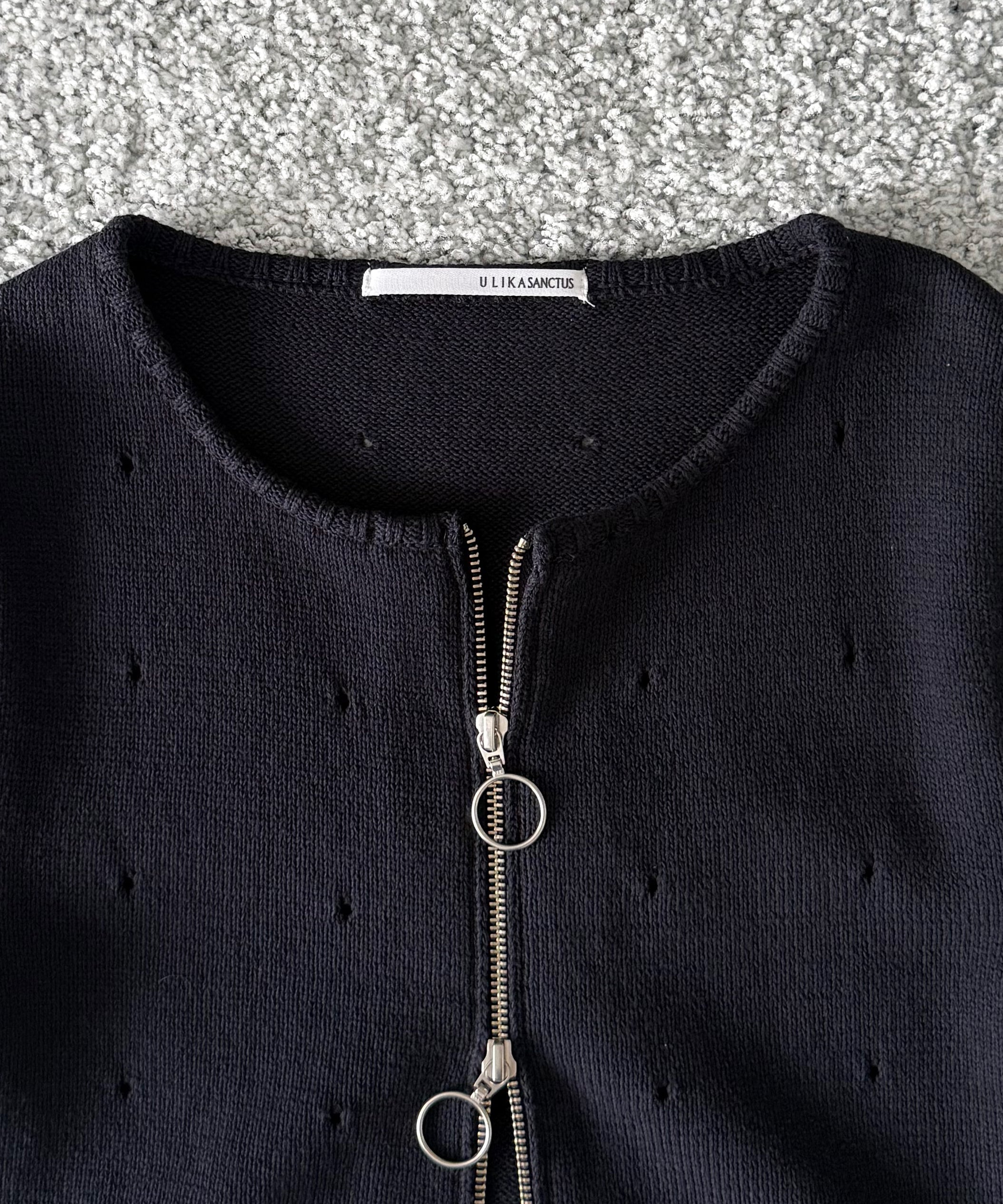 ULIKASANCTUS Hole cropped cardigan "NAVY"