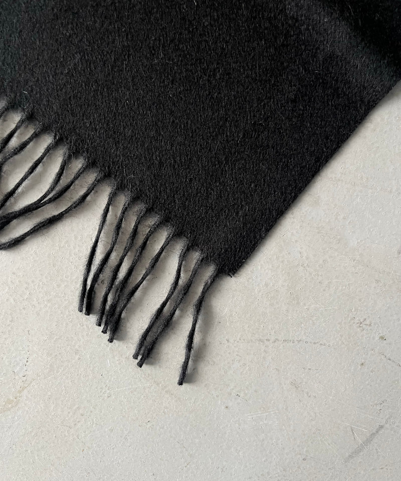 The Inoue Brothers Brushed scarf "BLACK"