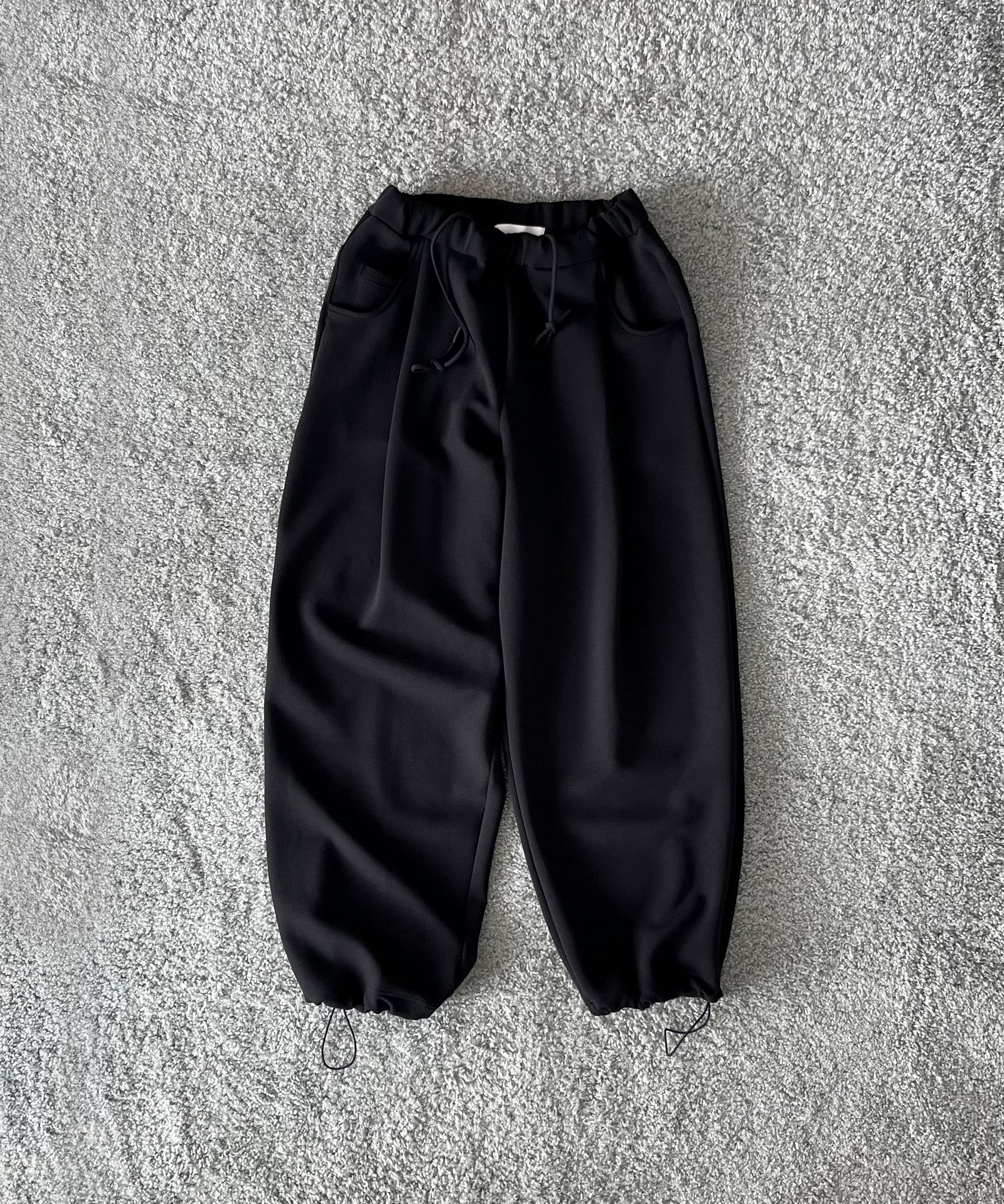 NEONSIGN【ネオンサイン】【exclusive】Wide tech slacks 