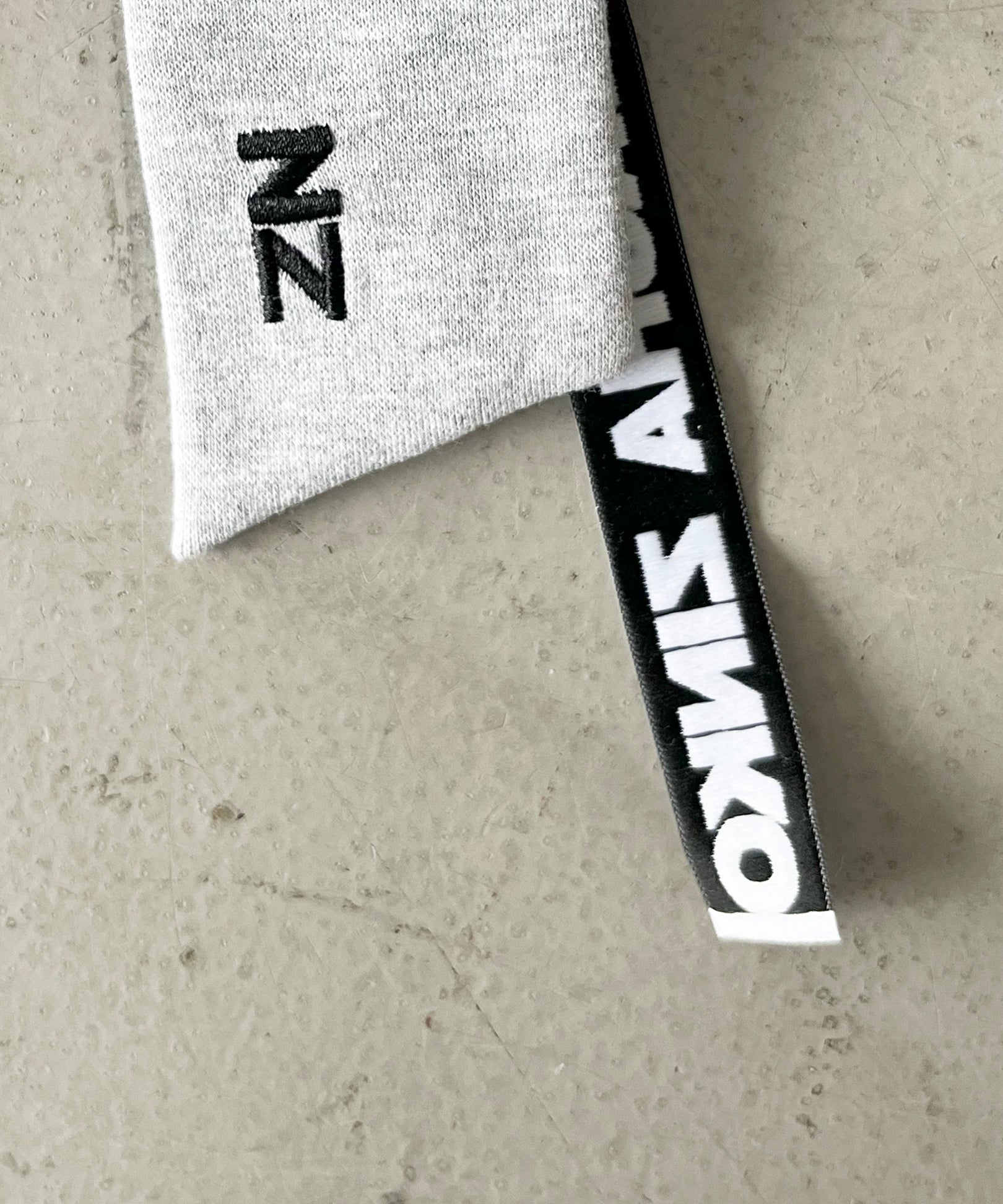 NATASHA ZINKO Big bow charm "GREY"