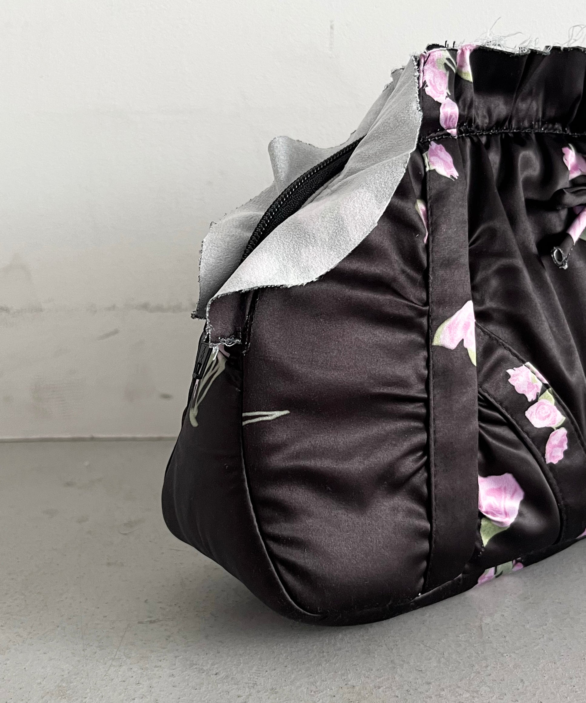 NATASHA ZINKO Bloomers clutch "BLACK"