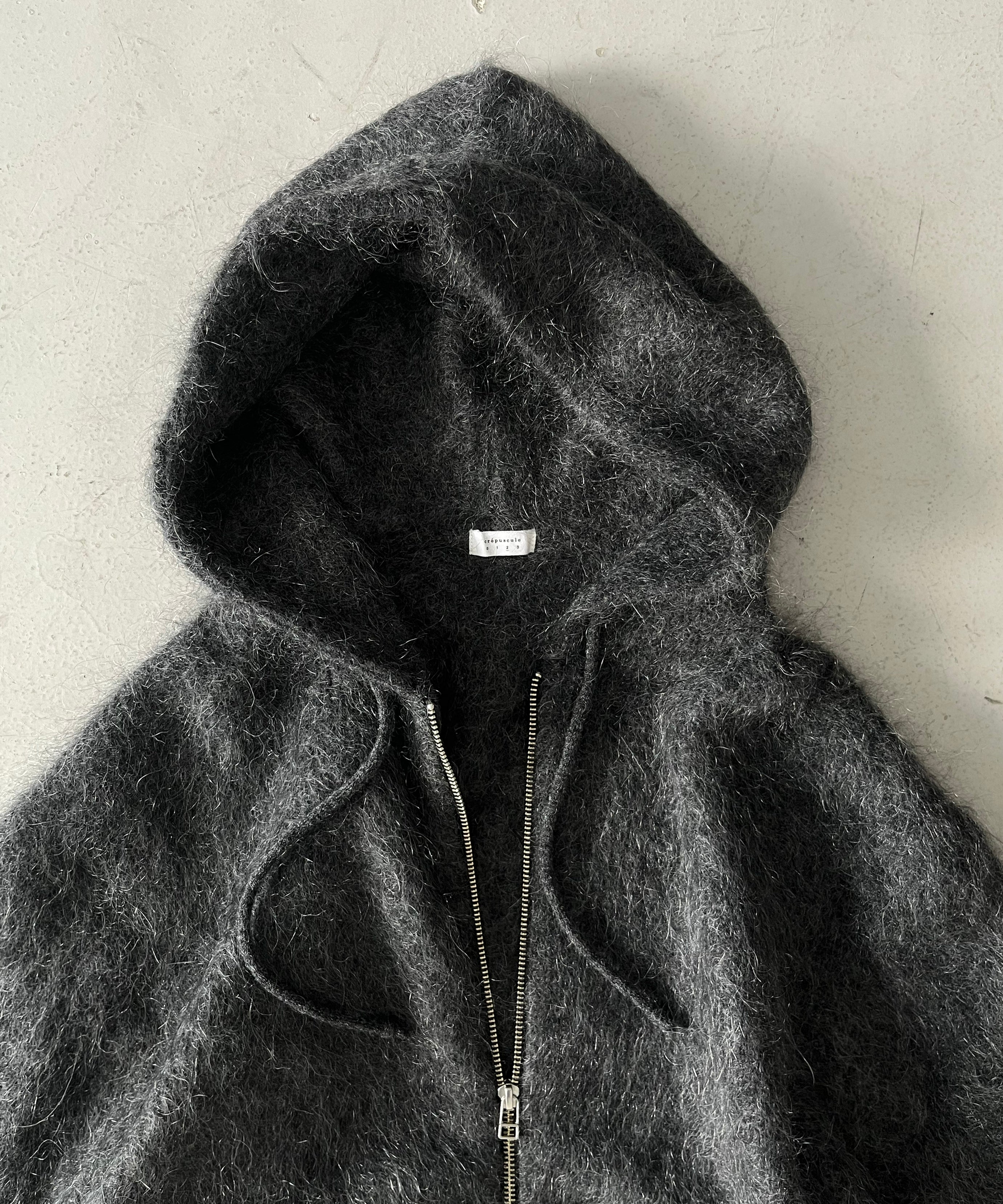 【EXCLUSIVE】crepuscule Mohair zip parka "C.GRAY"