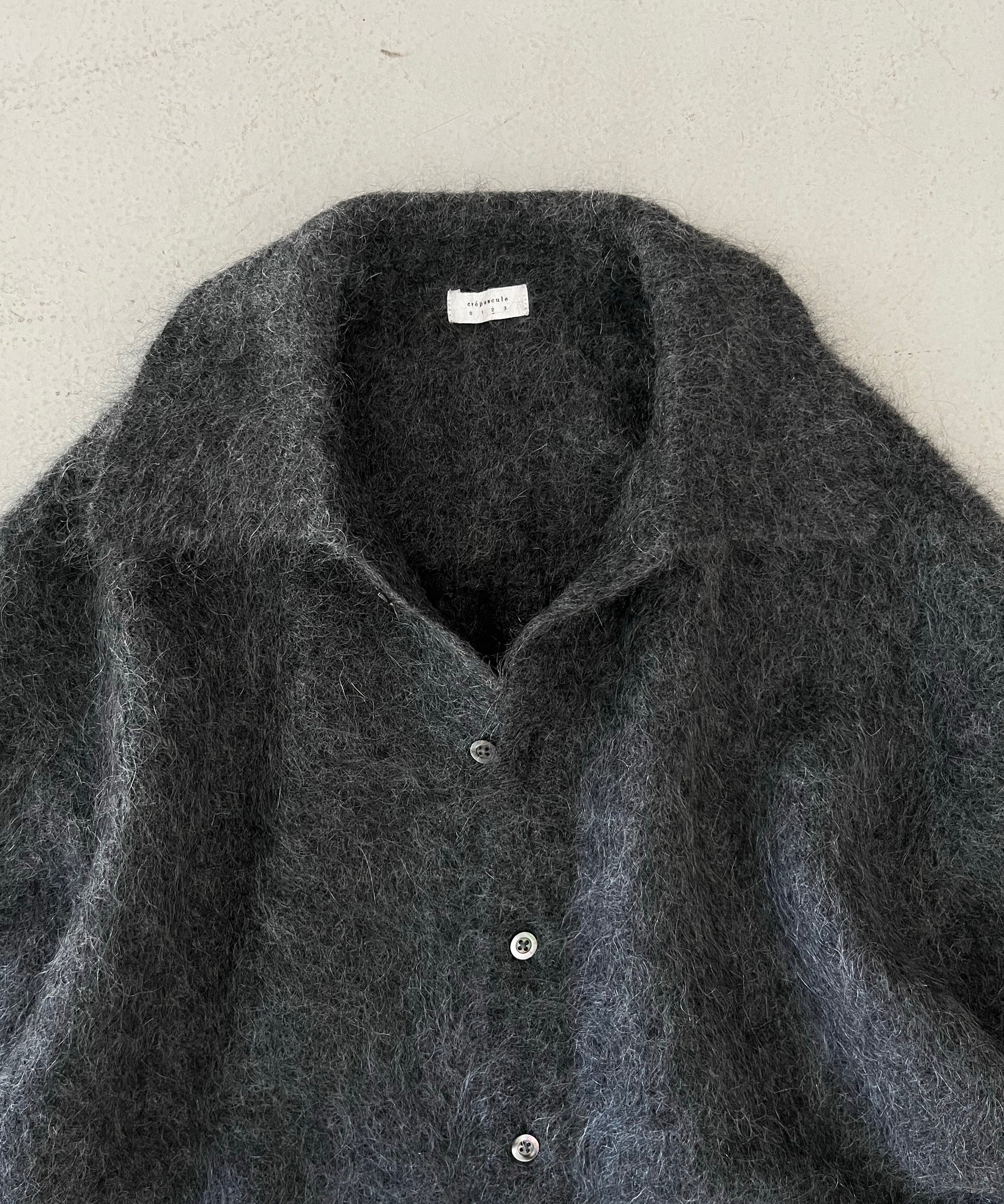 EXCLUSIVE】crepuscule【クレプスキュール】Mohair polo cardigan 