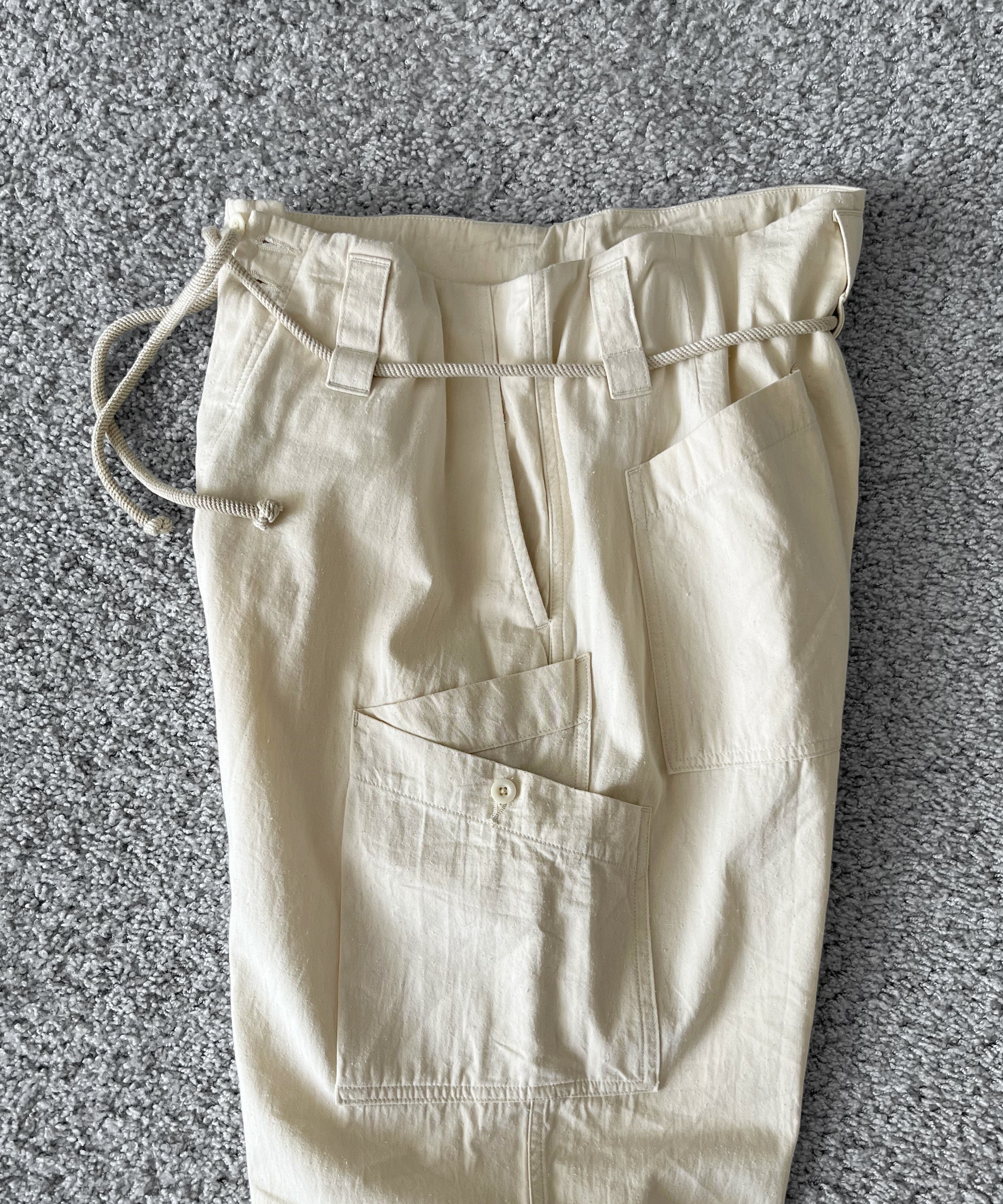 【EXCLUSIVE】WHOWHAT Origami pocket cargo pants "IVORY"