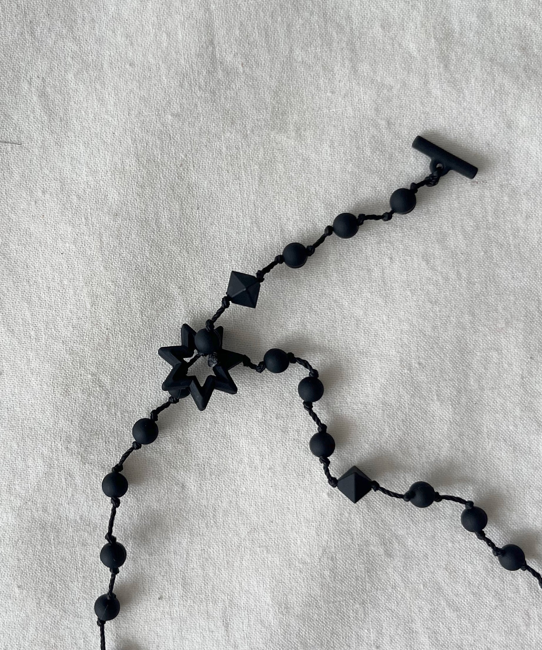 アクセサリー FAKE AS FLOWERS Akhara Necklace Black FAF(FAKE AS FLOWERS)【エフエーエフ/フェイクアスフラワーズ】Akhara