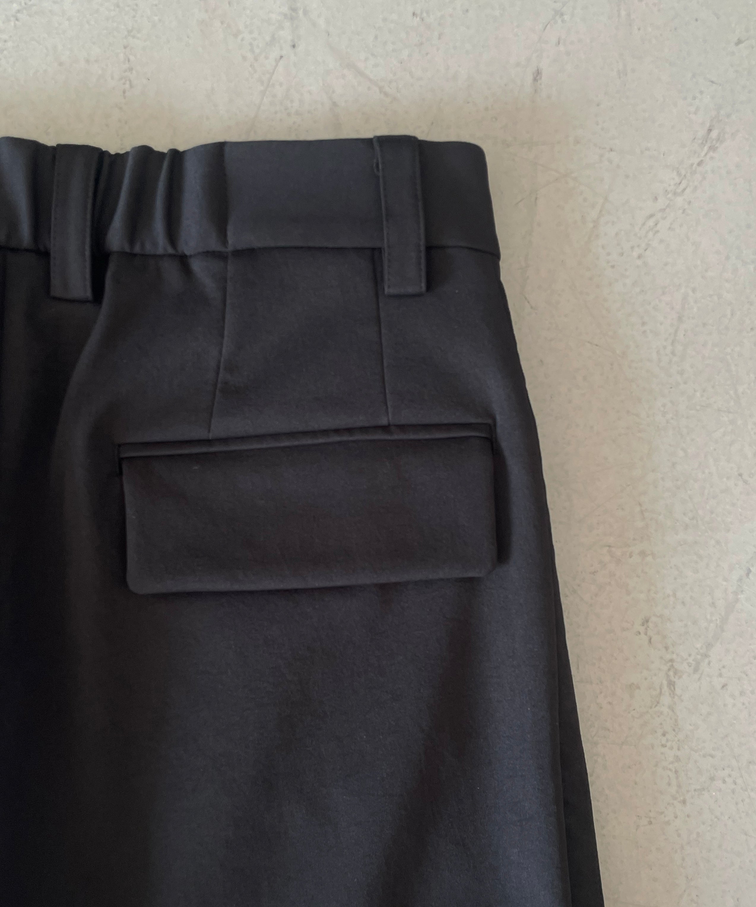 Fax Copy Express City night satin double-pleats pants "BLACK" M