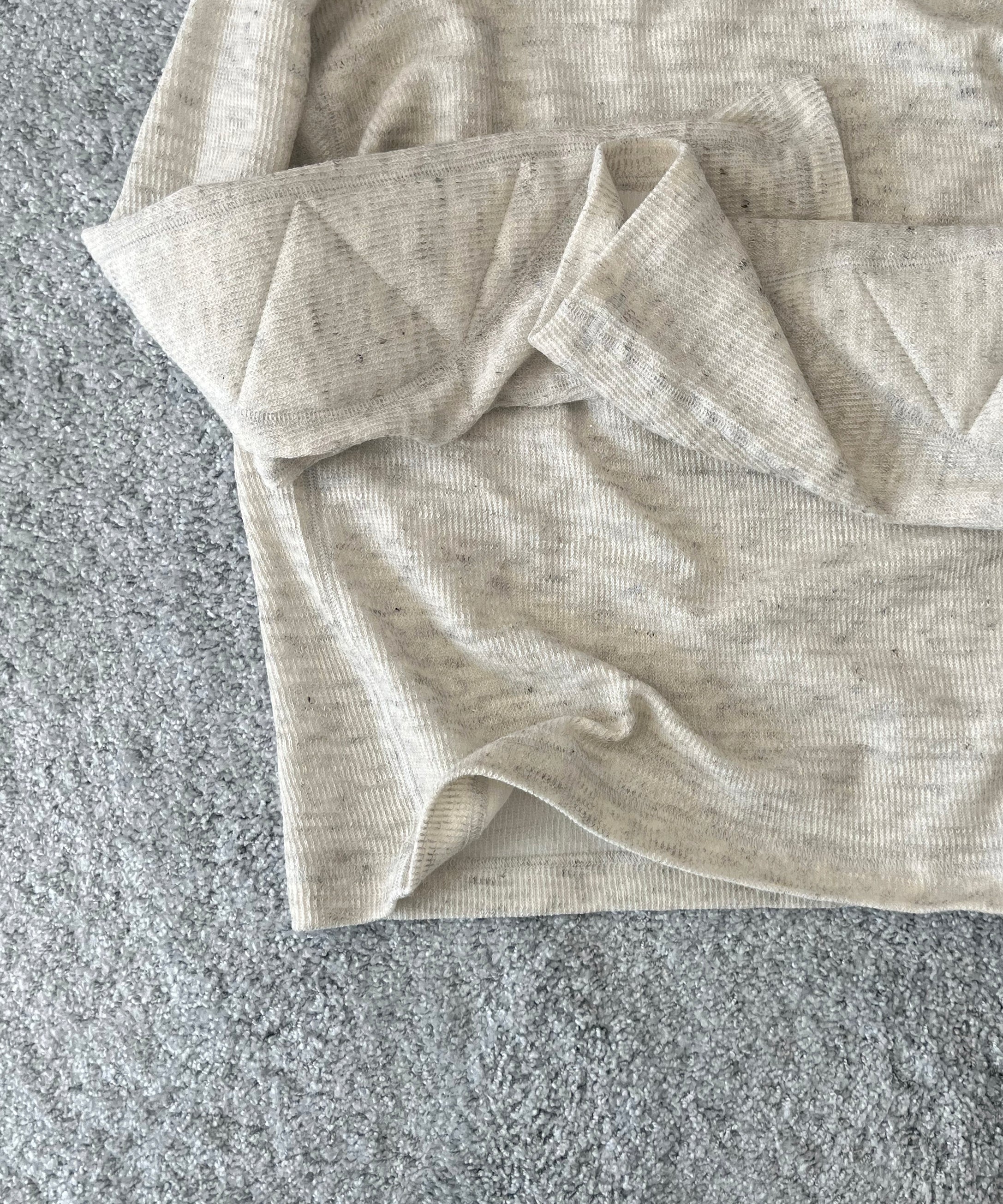 ensou. D-shaped long sleeve tee / a. "OATMEAL"