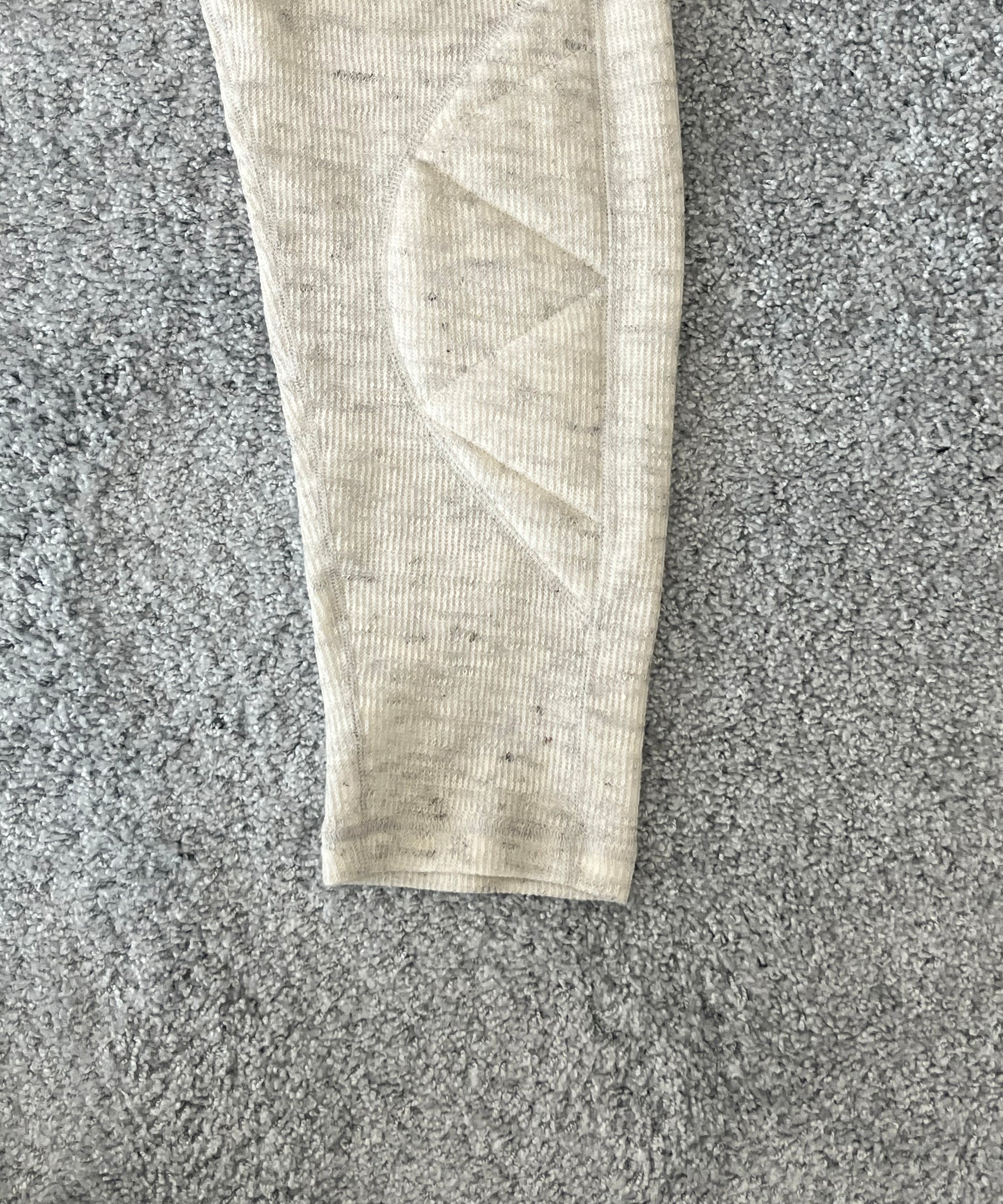 ensou. D-shaped long sleeve tee / a. "OATMEAL"