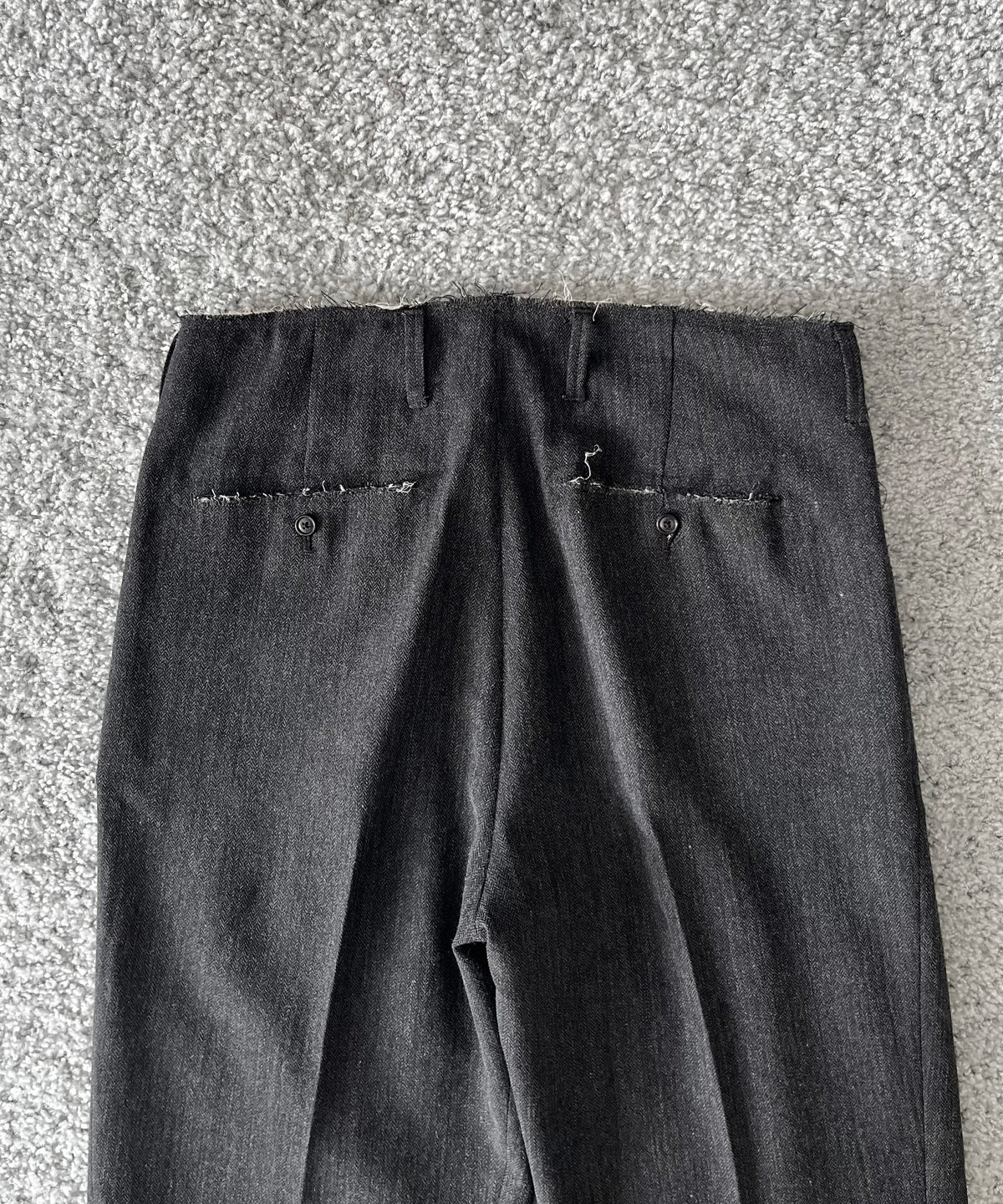 ISSUETHINGS 26b/118-wn-00 "DARK GRAY"