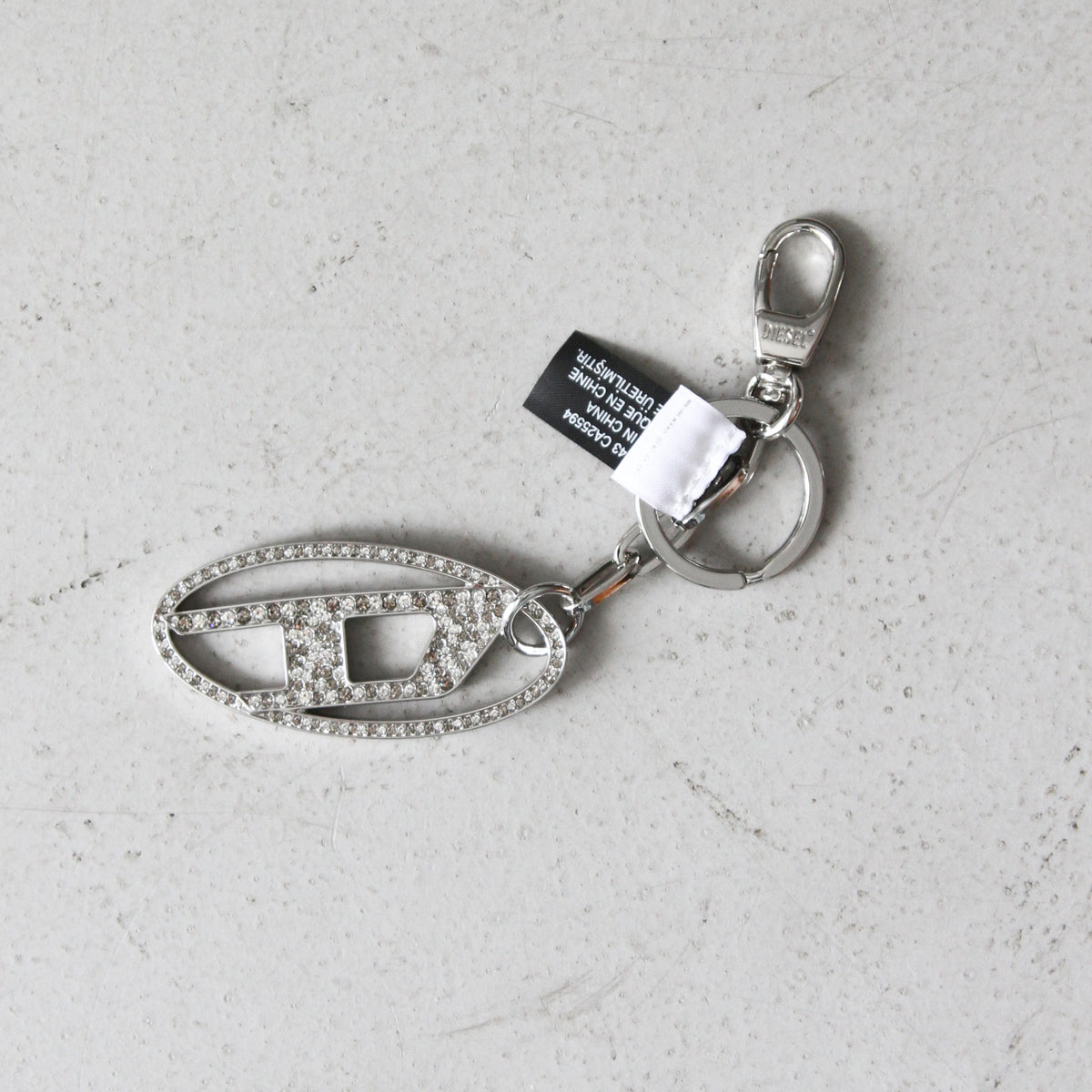 DIESEL【ディーゼル】Metal keyring with logo plaque 