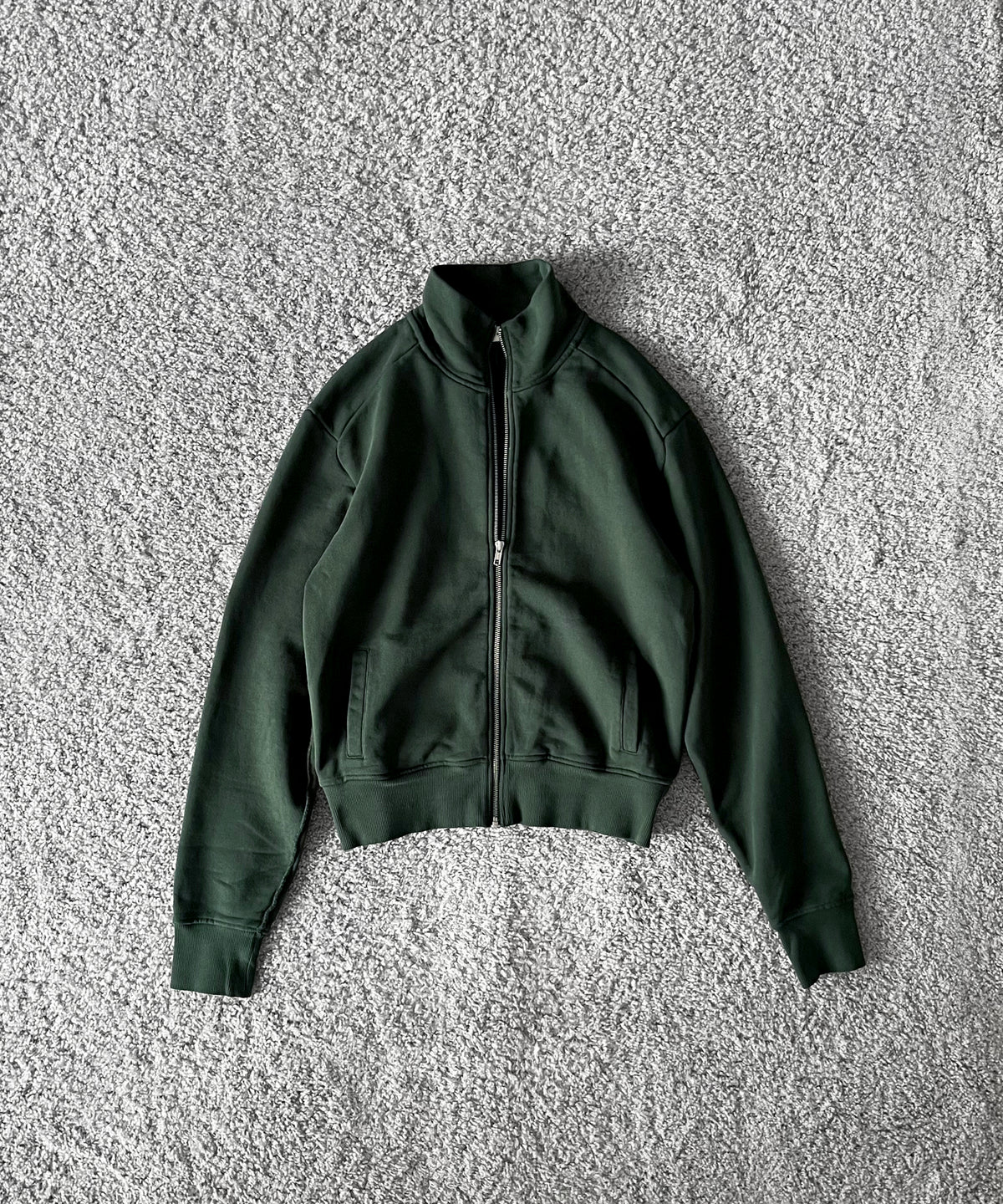 entire studios Standard track jacket “BLACK”