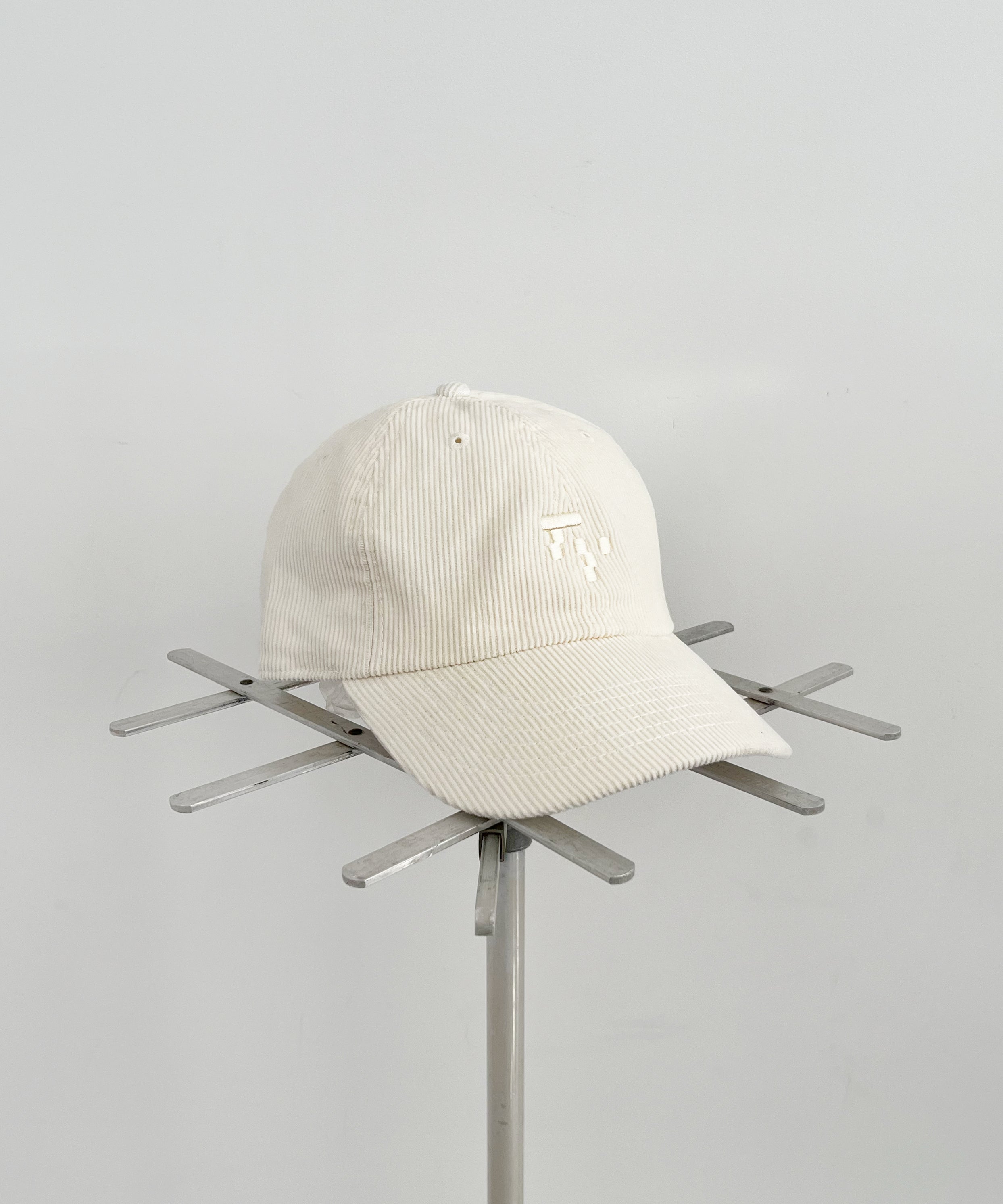 KAIKO Ty cap corduroy "O.WHITE"