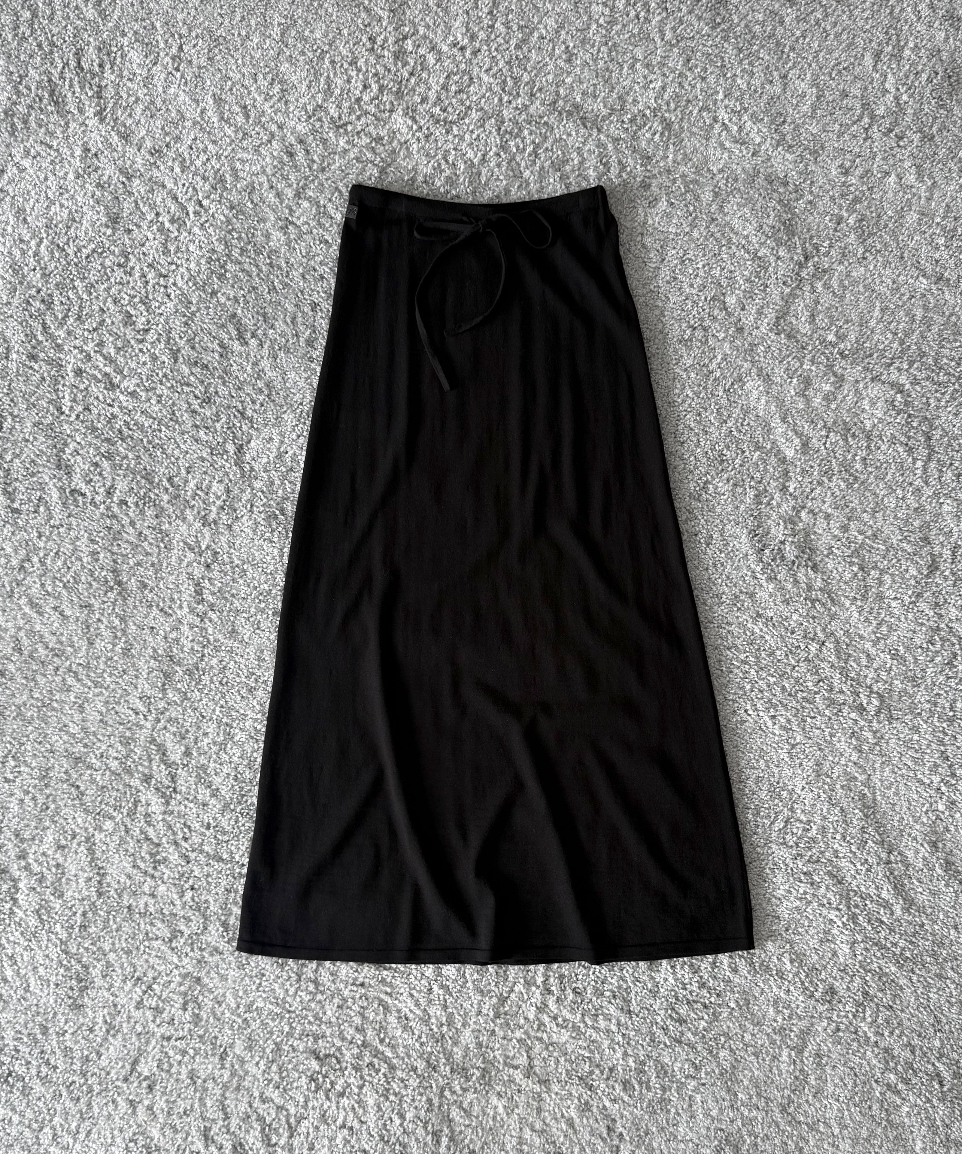 Fax Copy Express Afternoon stretch air ankle-length knit skirt "BLACK"