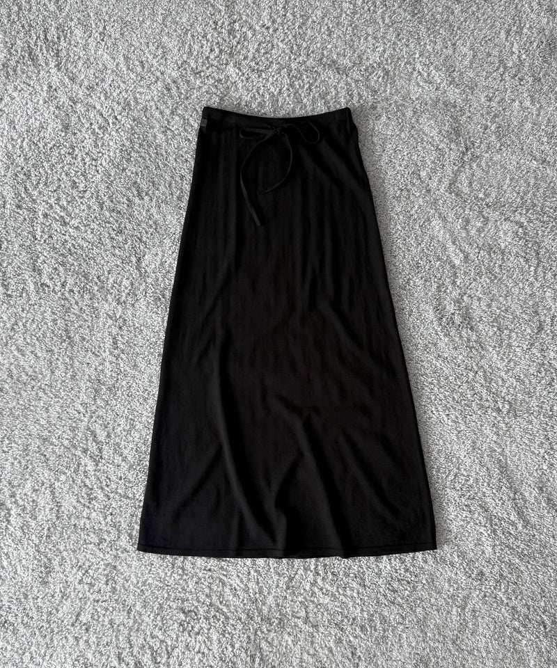 Fax Copy Express Afternoon stretch air ankle-length knit skirt "BLACK"