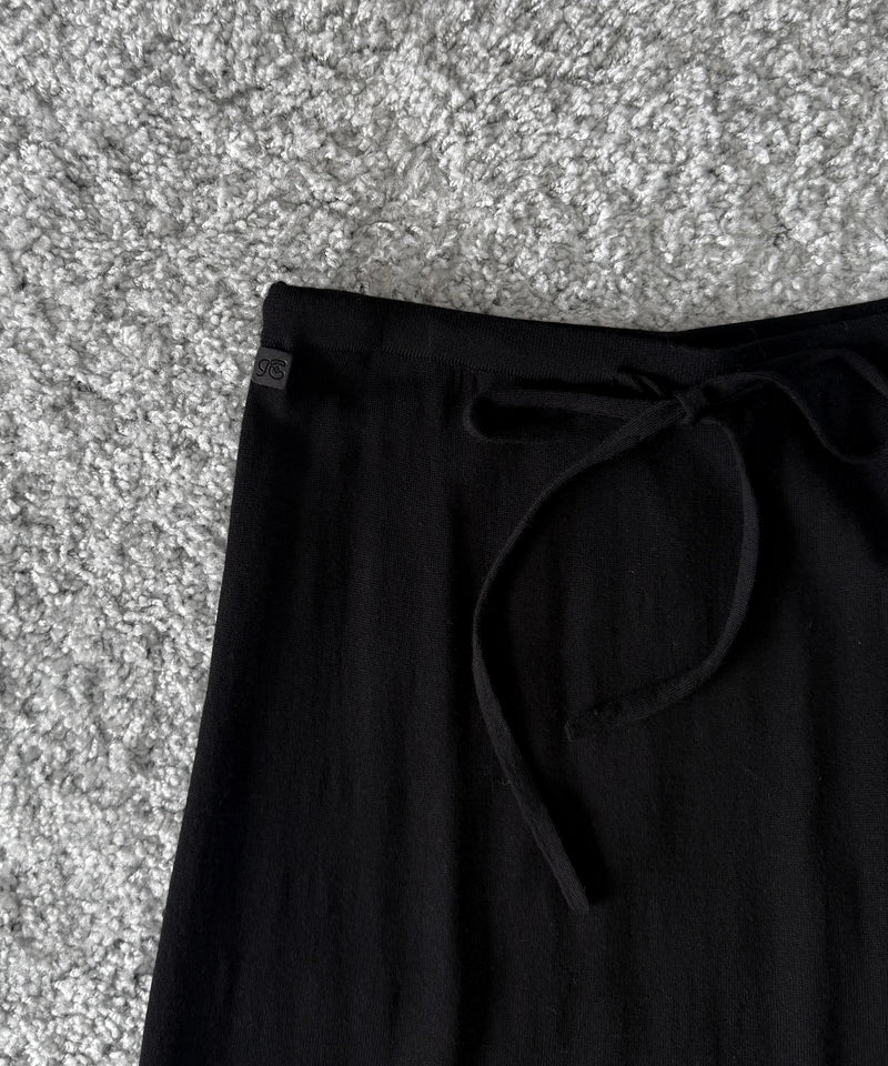 Fax Copy Express Afternoon stretch air ankle-length knit skirt "BLACK"